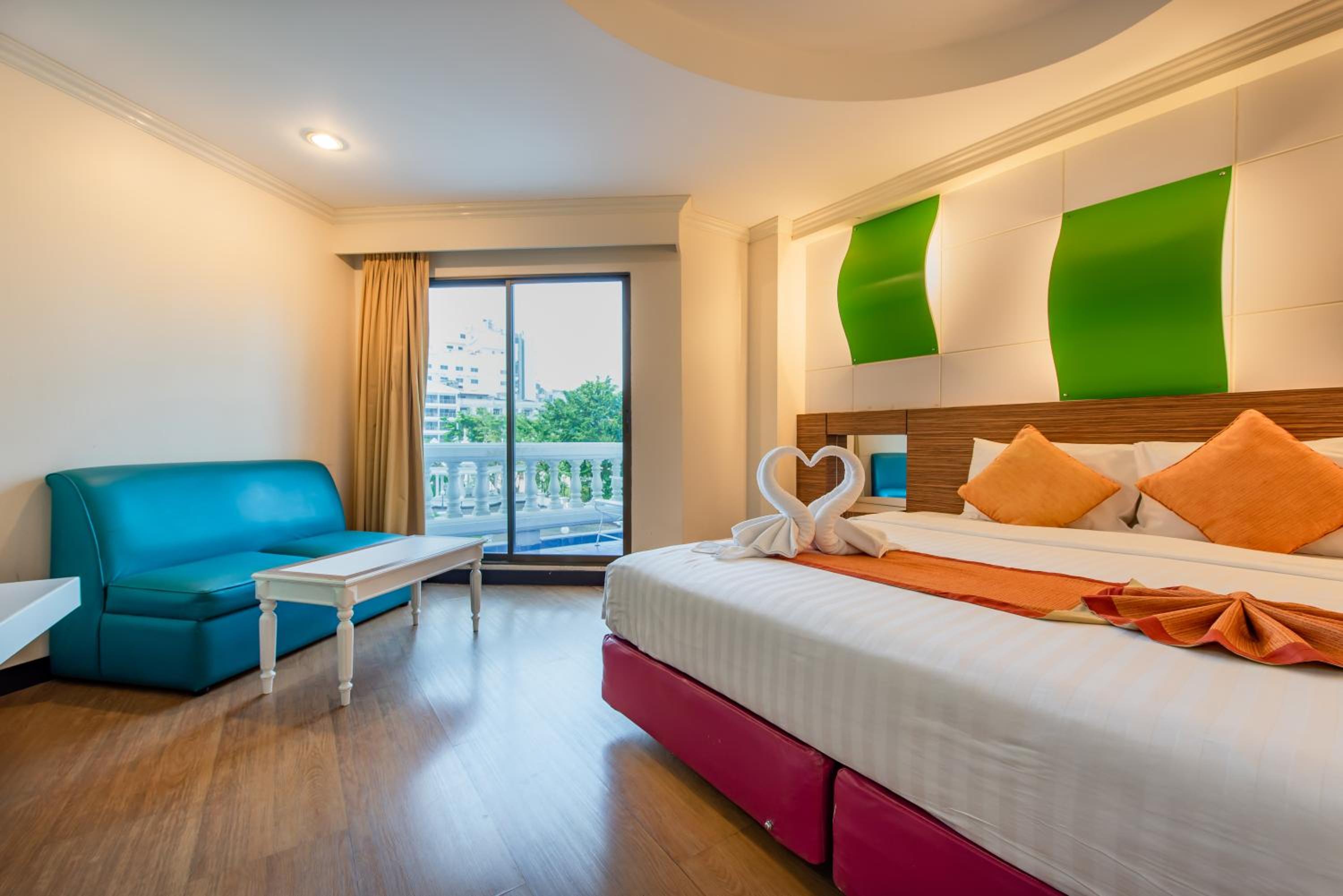 Deluxe Double or Twin Room - Photo 4
