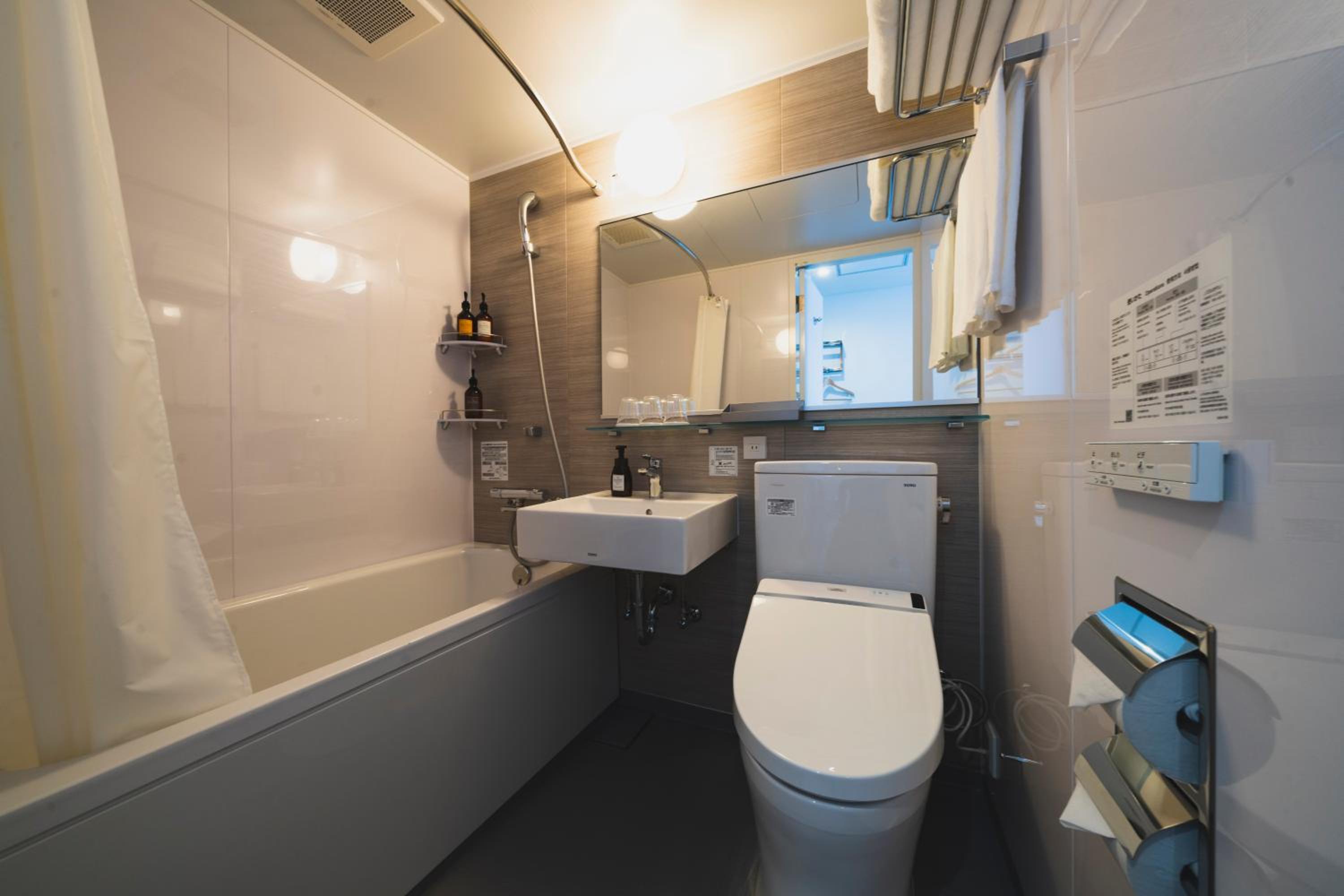 Standard Double Room - Non-Smoking - Photo 4