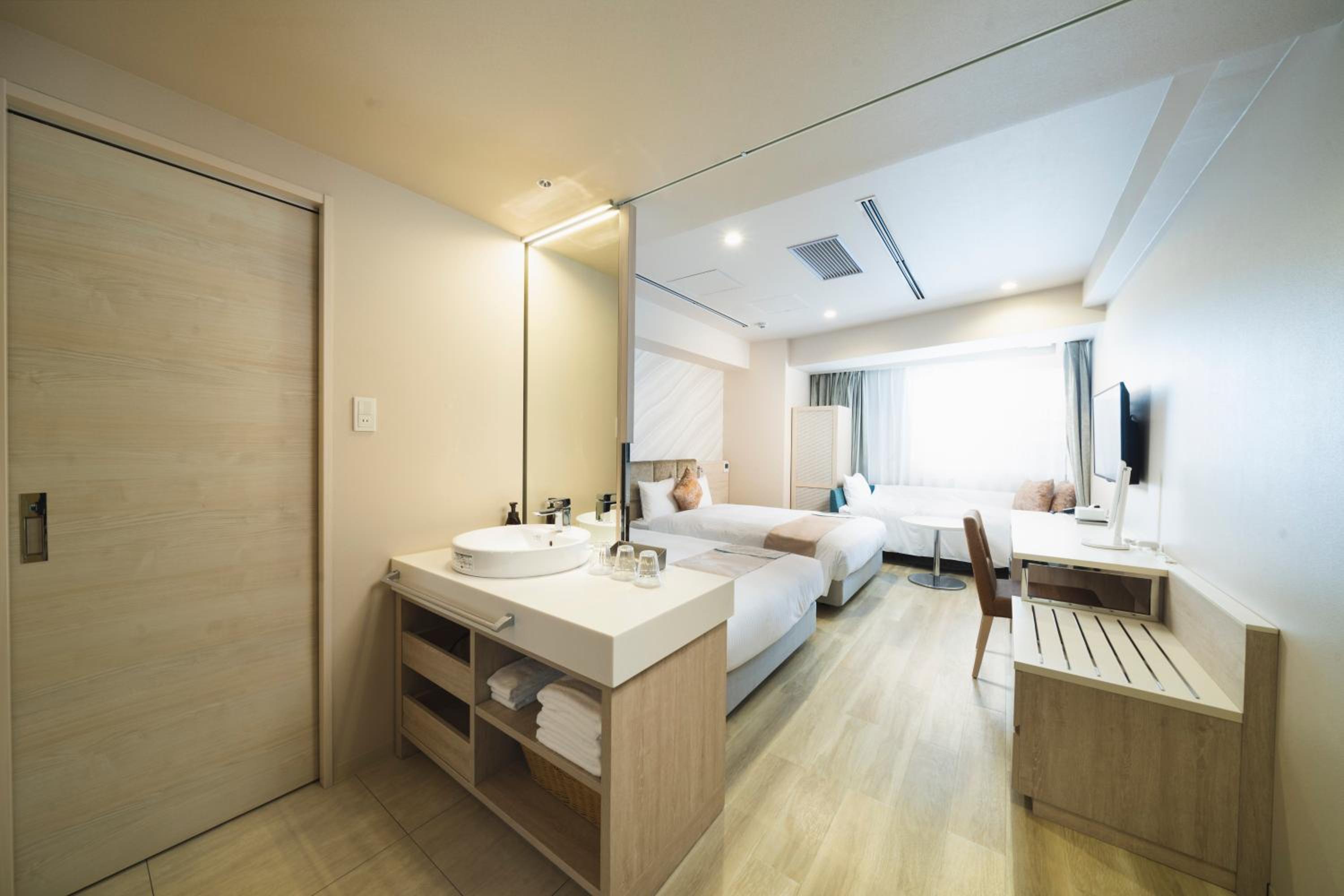 Deluxe Twin Room - Non-Smoking - Photo 1