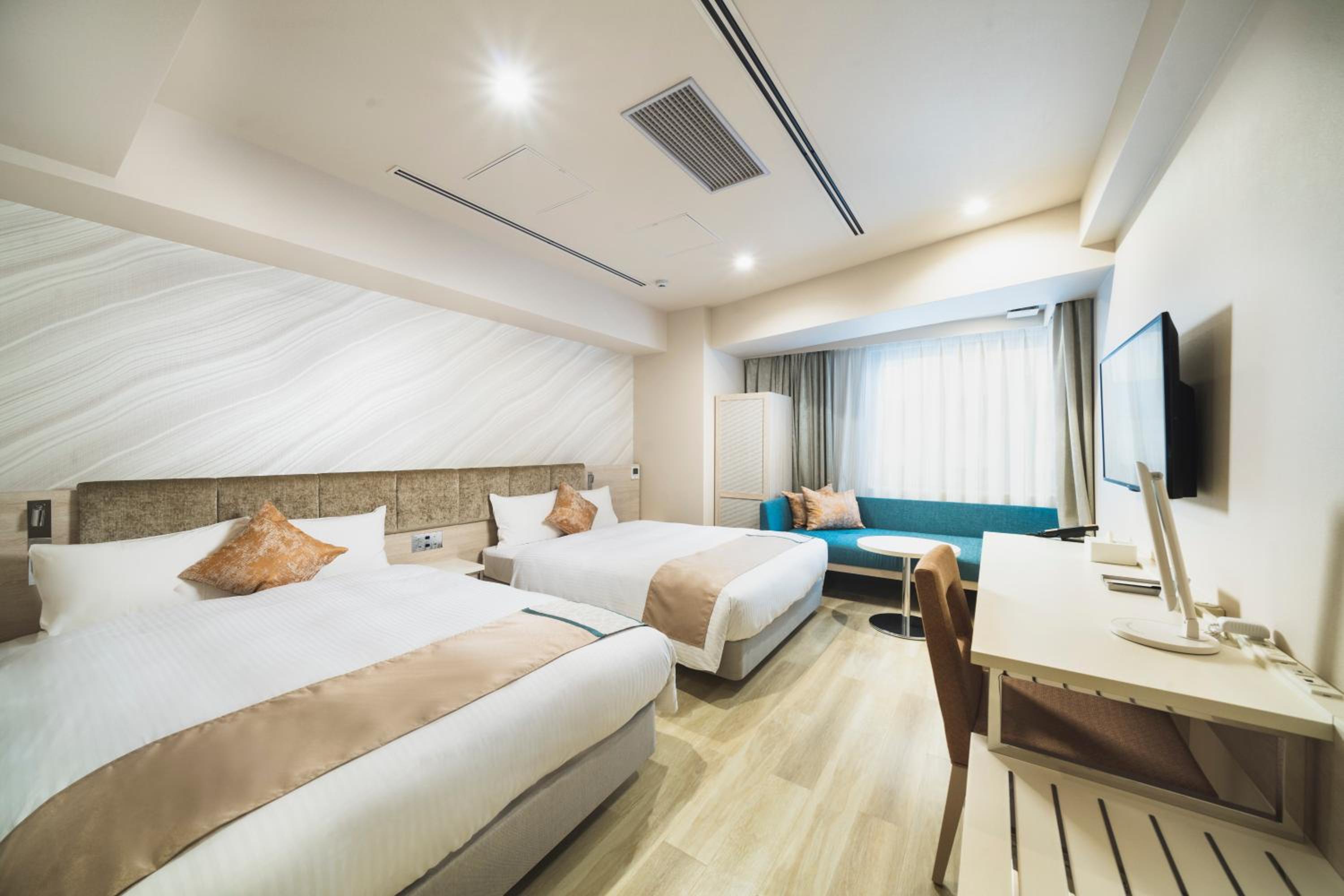 Deluxe Twin Room - Non-Smoking - Photo 2