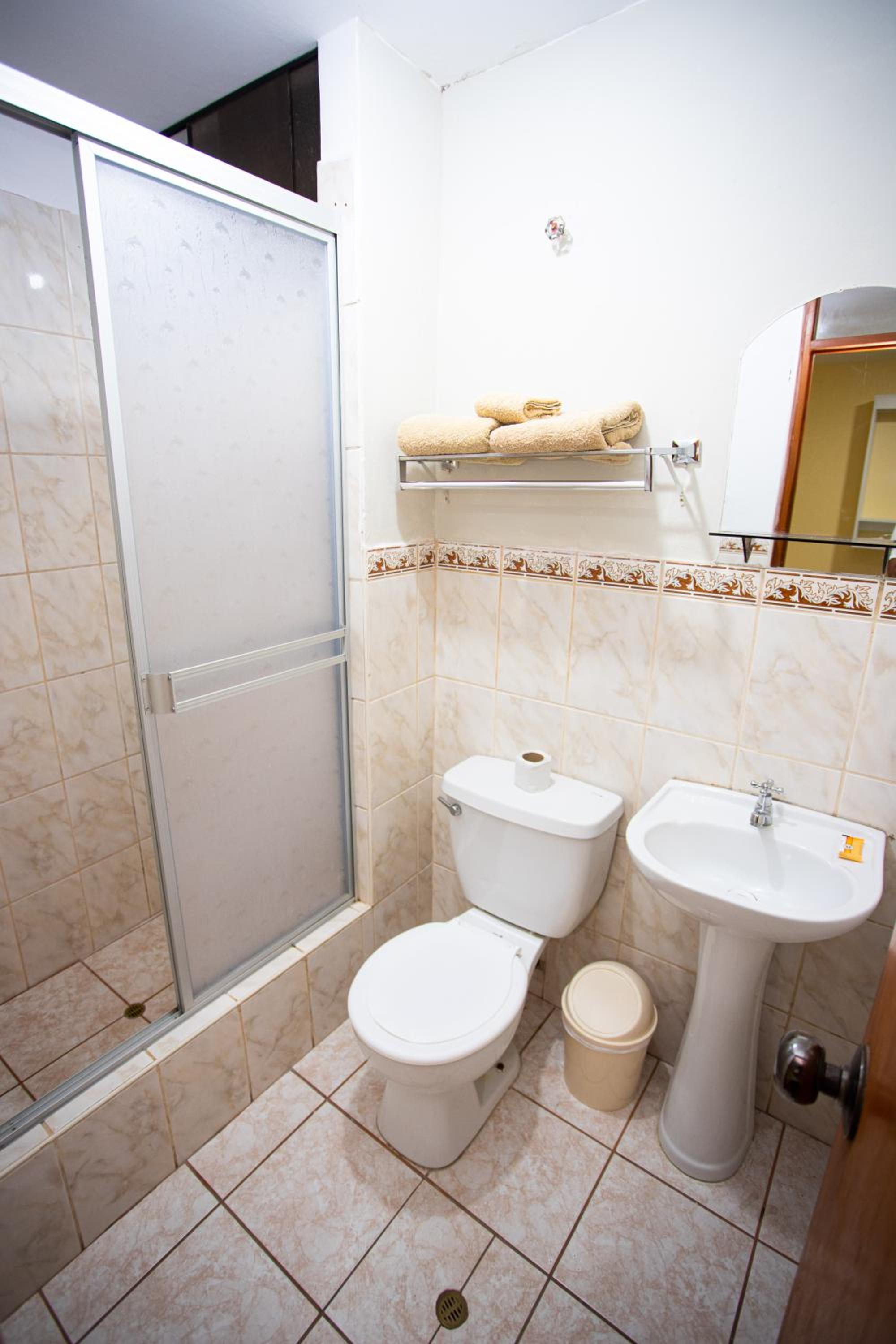 Double Room with Private Bathroom photo 2