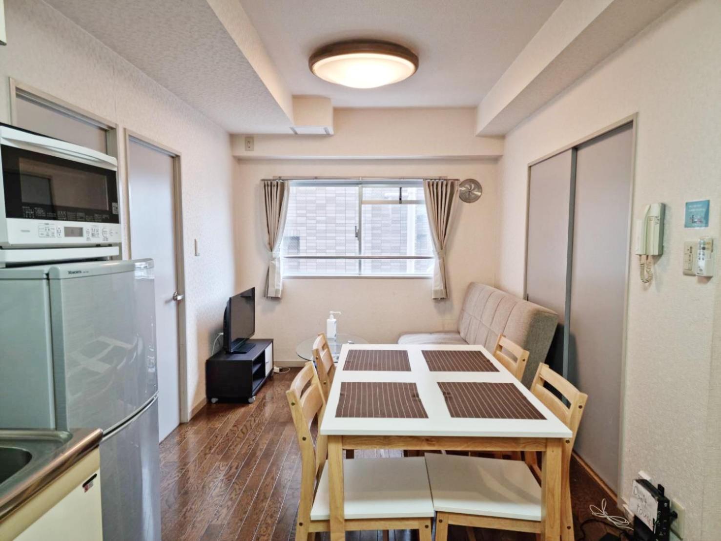 Three-Bedroom Apartment photo 2