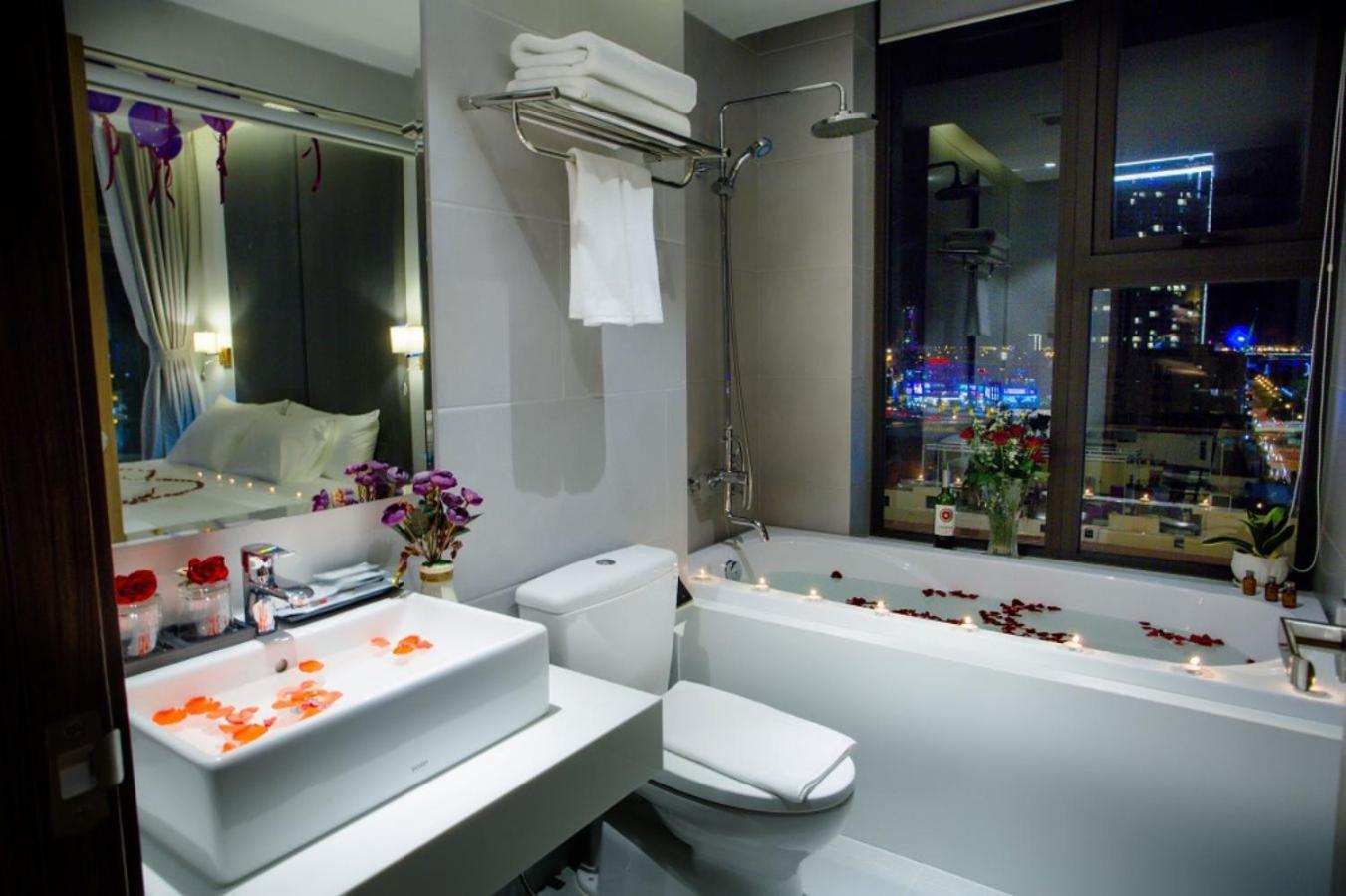 Suite with River View - Photo 2