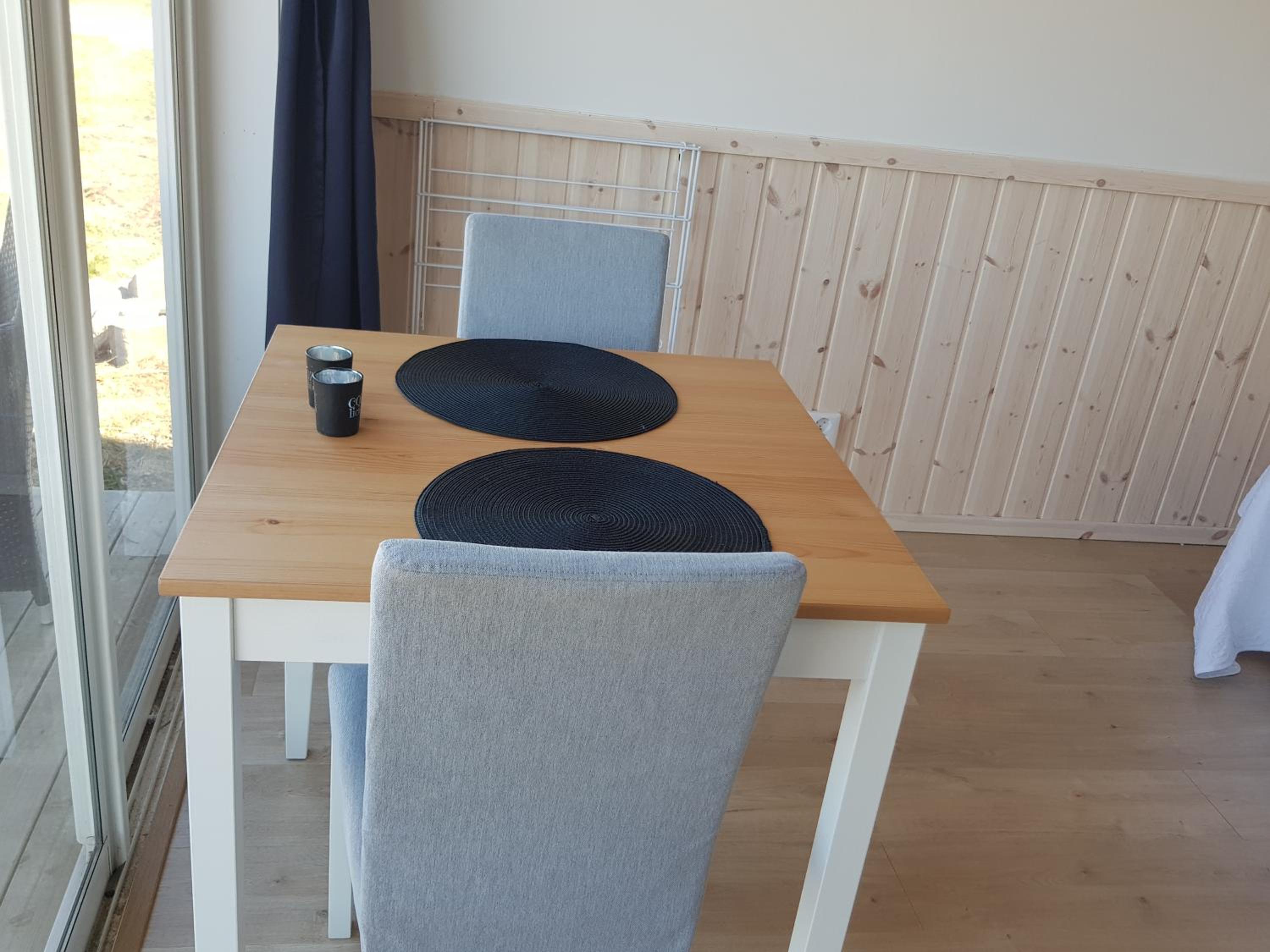 One-Bedroom House - Photo 7