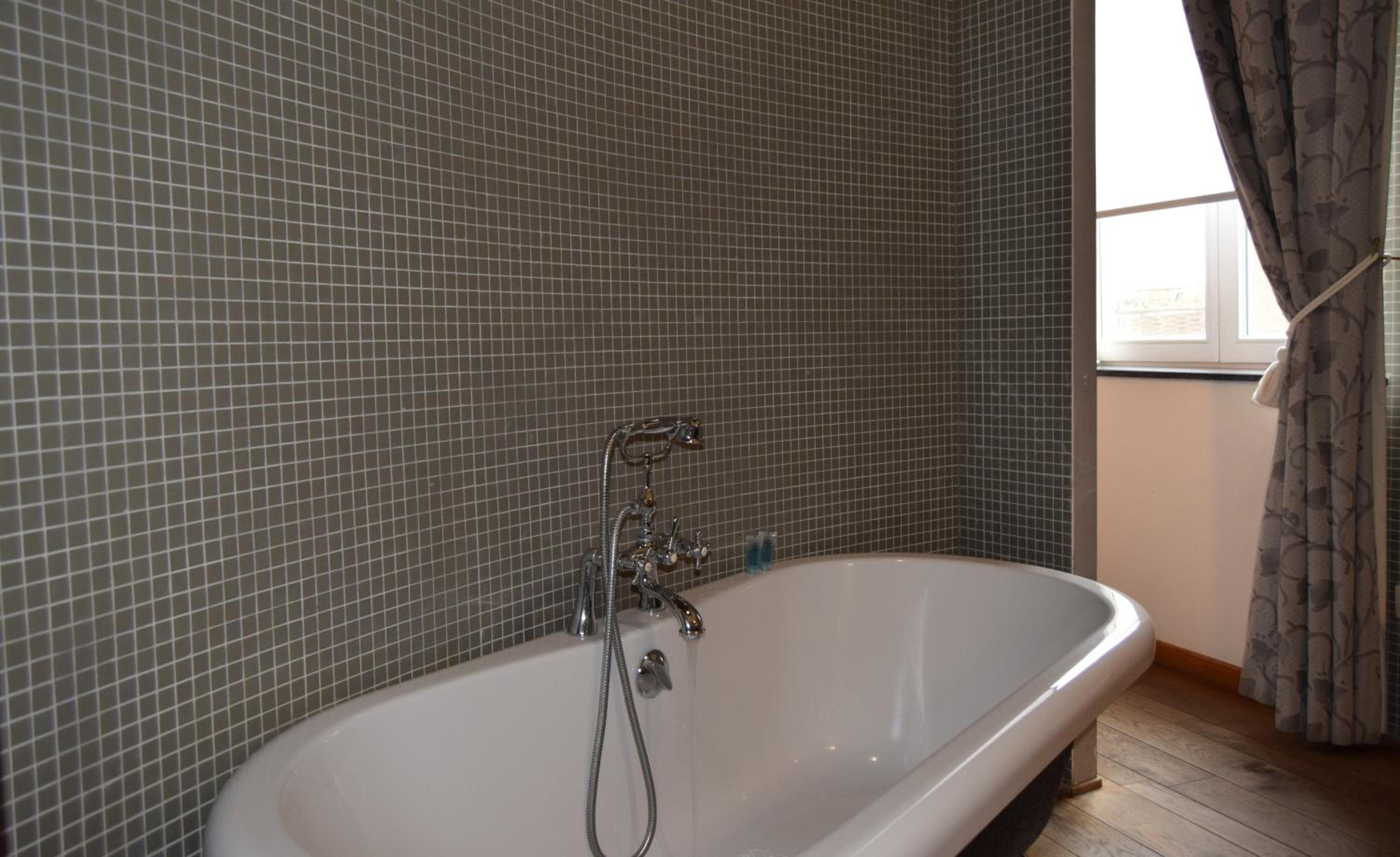 Suite - Photo 4