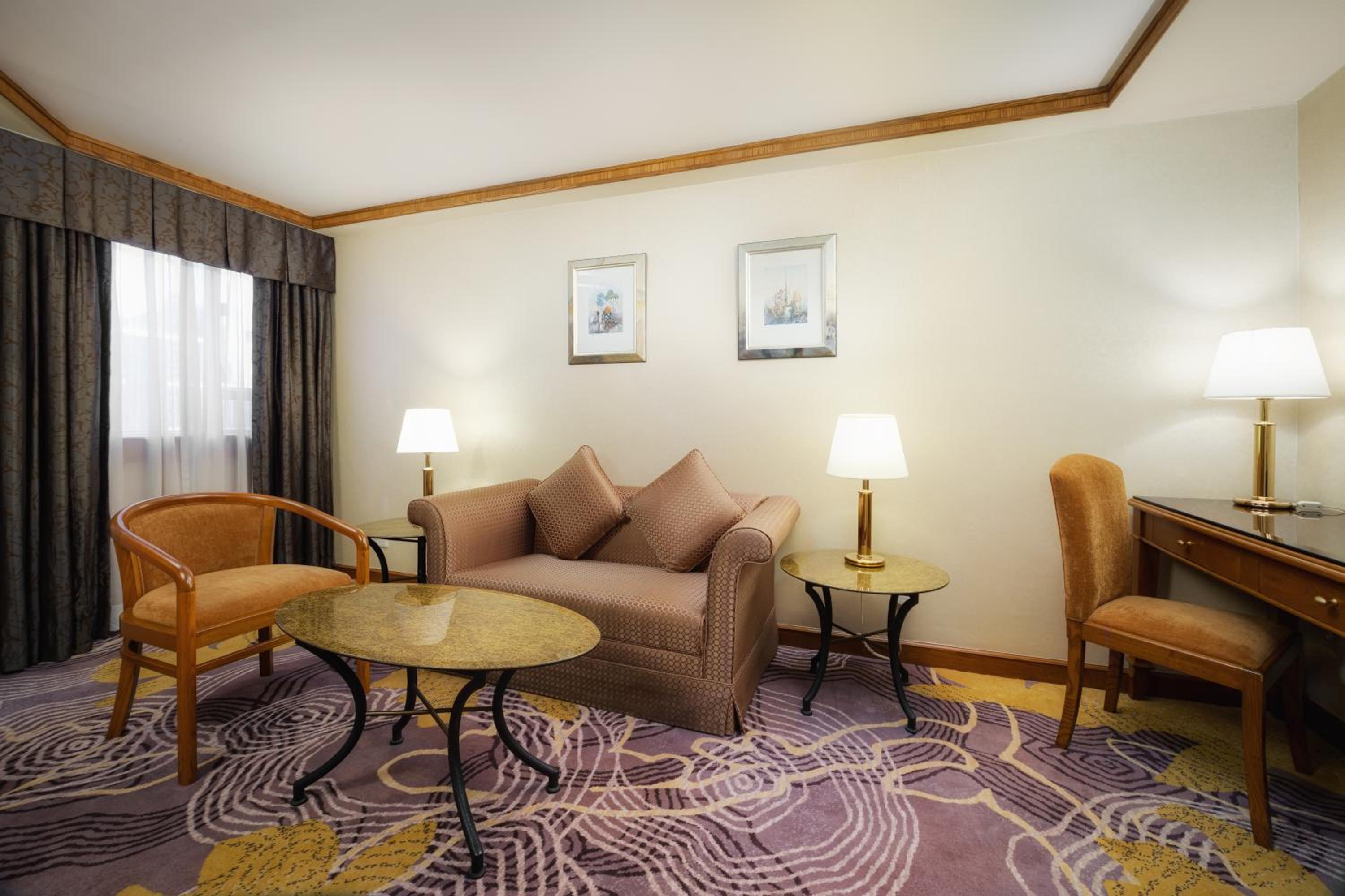 Corner King Suite photo 3
