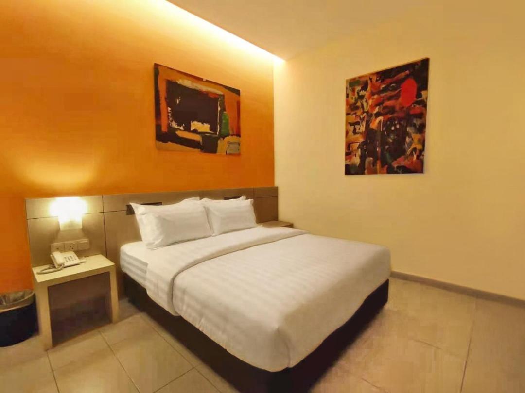 Standard Queen Room - Photo 5