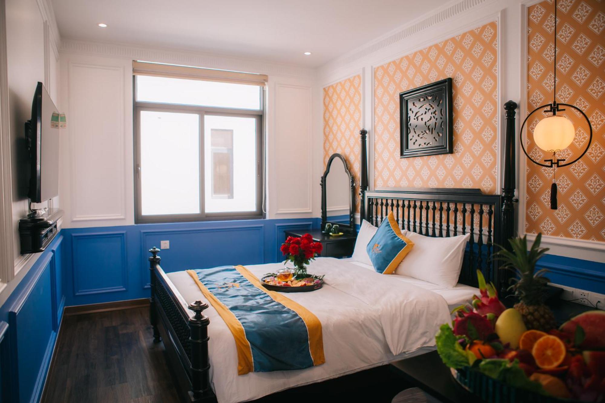 Apartment With Terrace - Photo 4
