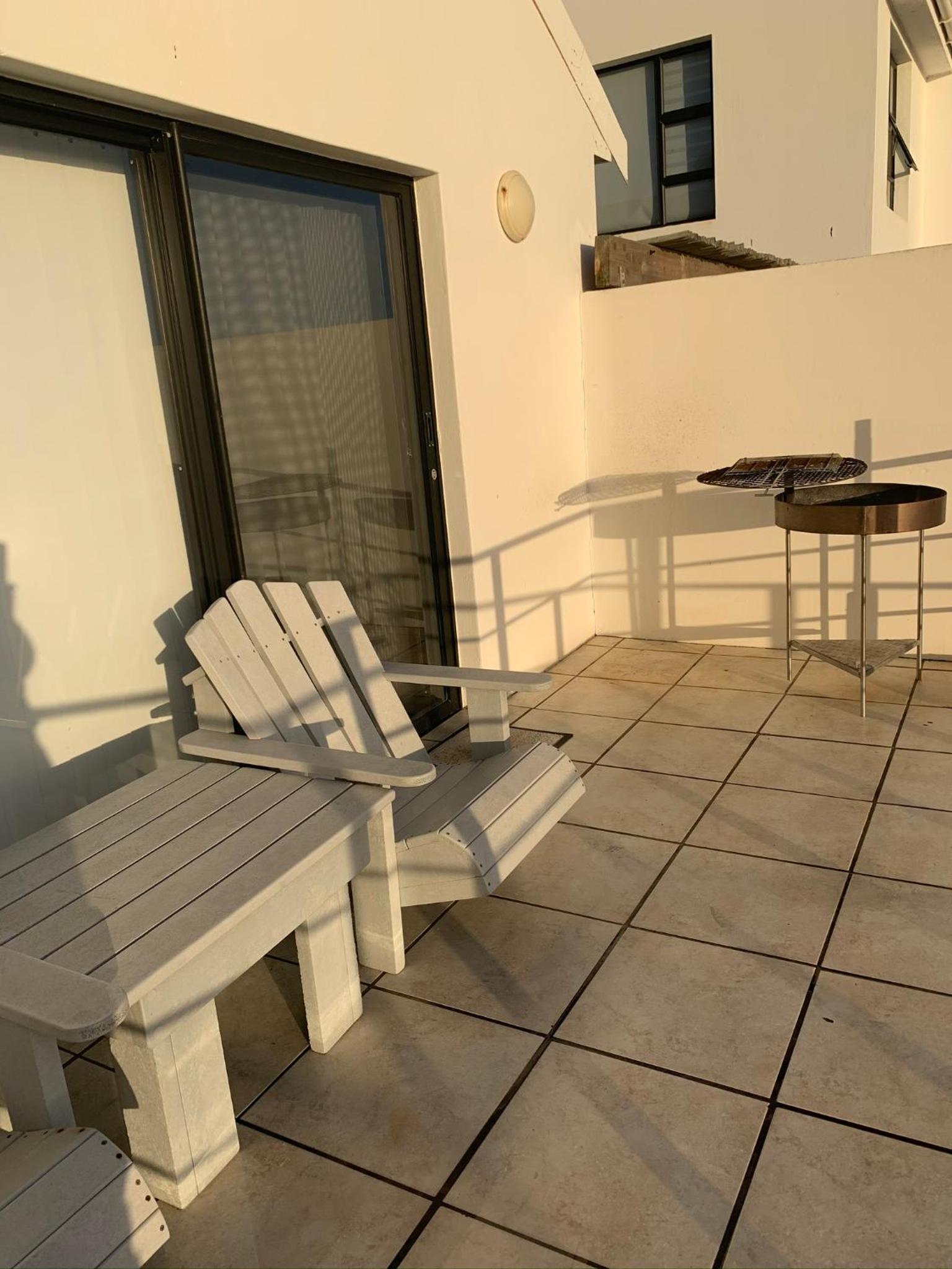 One-Bedroom Apartment - Photo 6