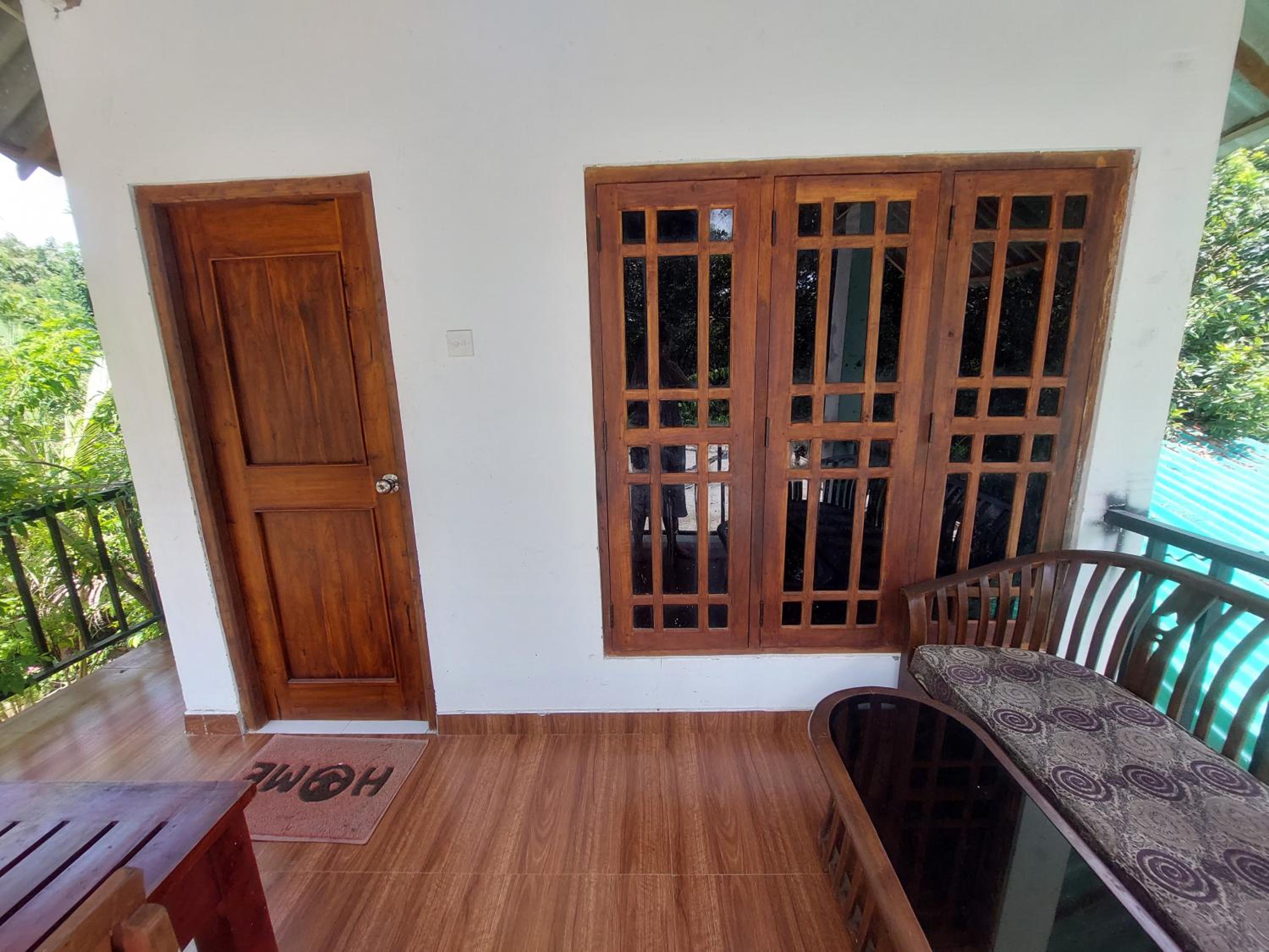 Family Room with Balcony photo 3