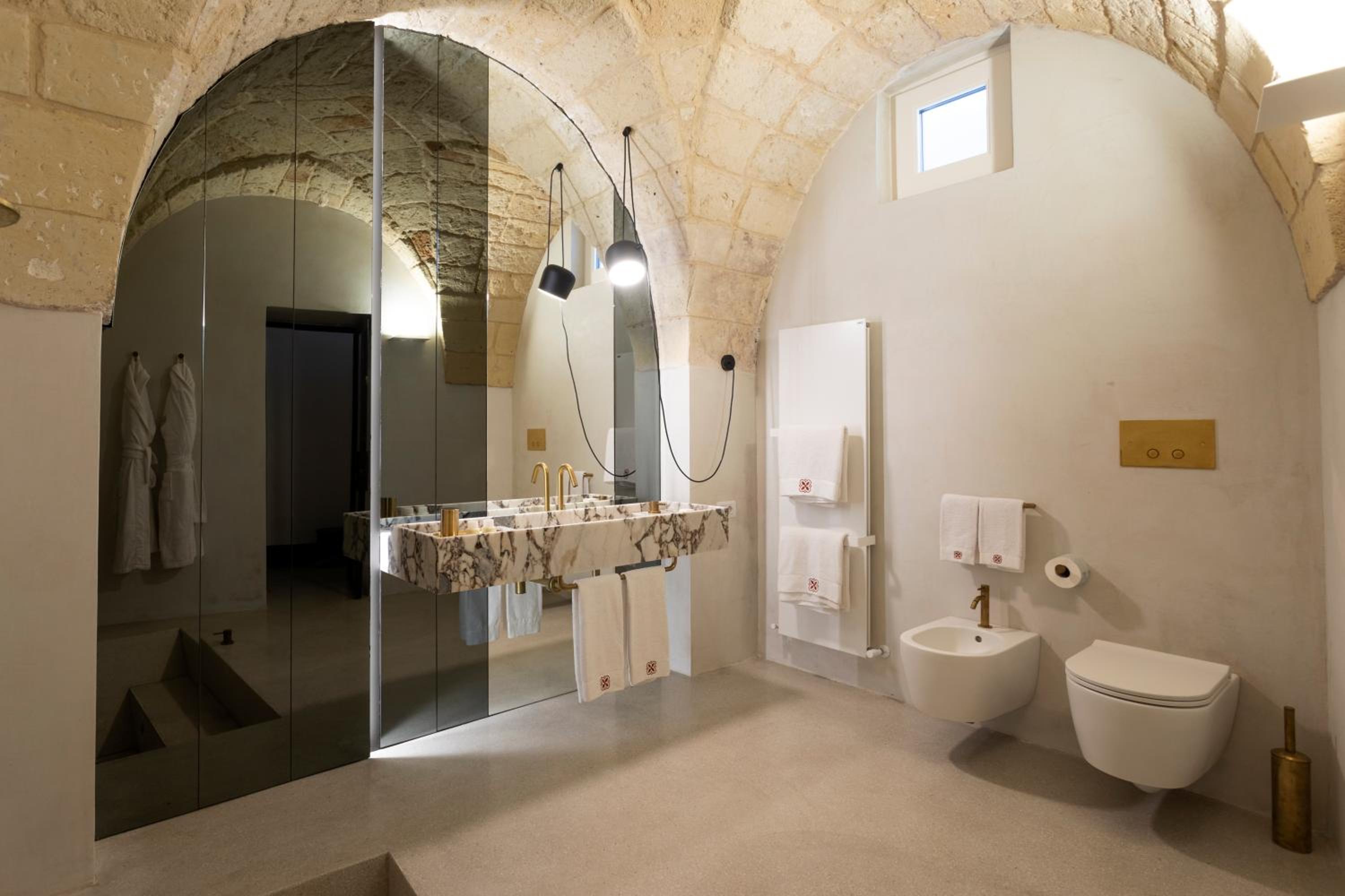 Double Room with Spa Bath - Annex photo 3