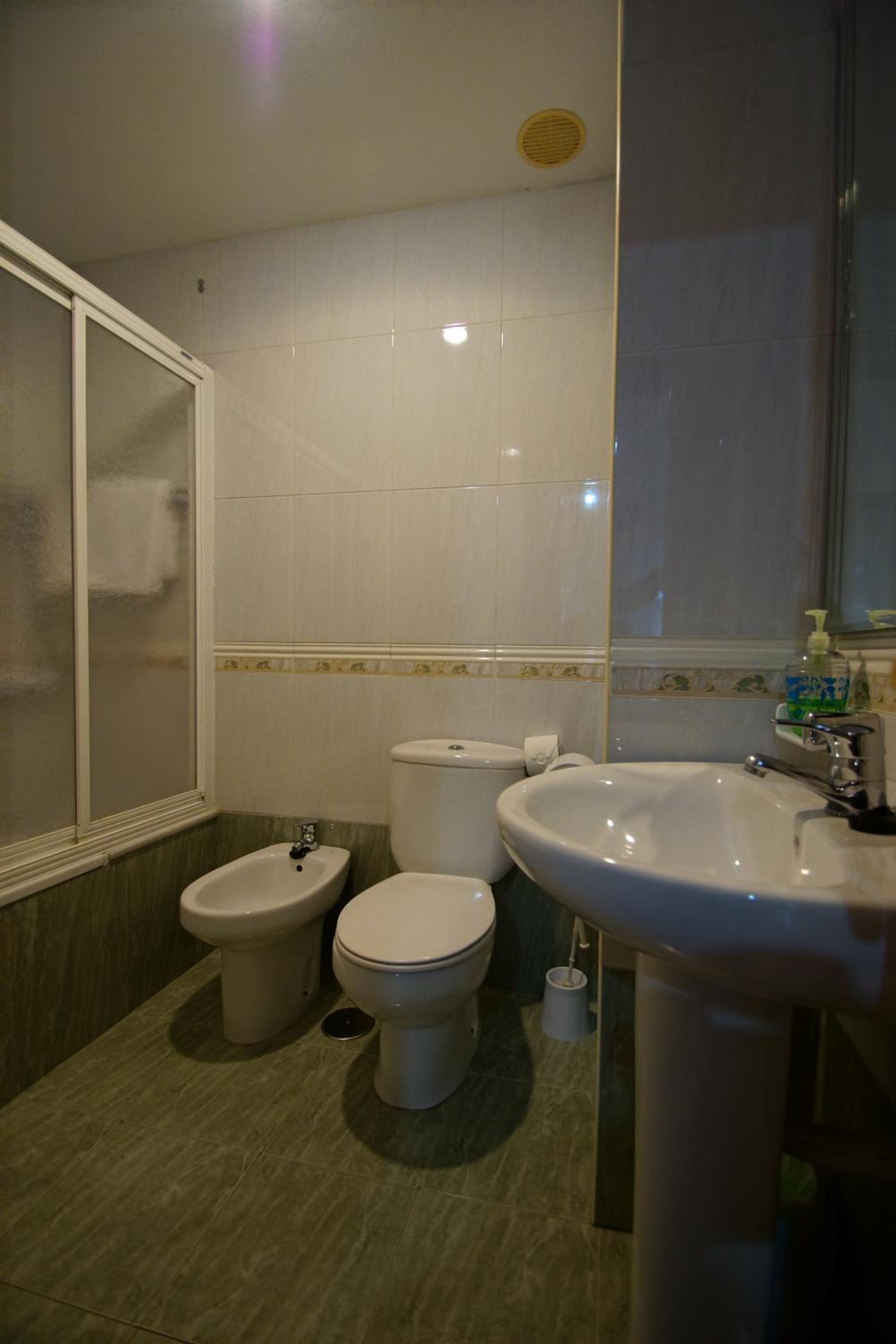 Economy Room