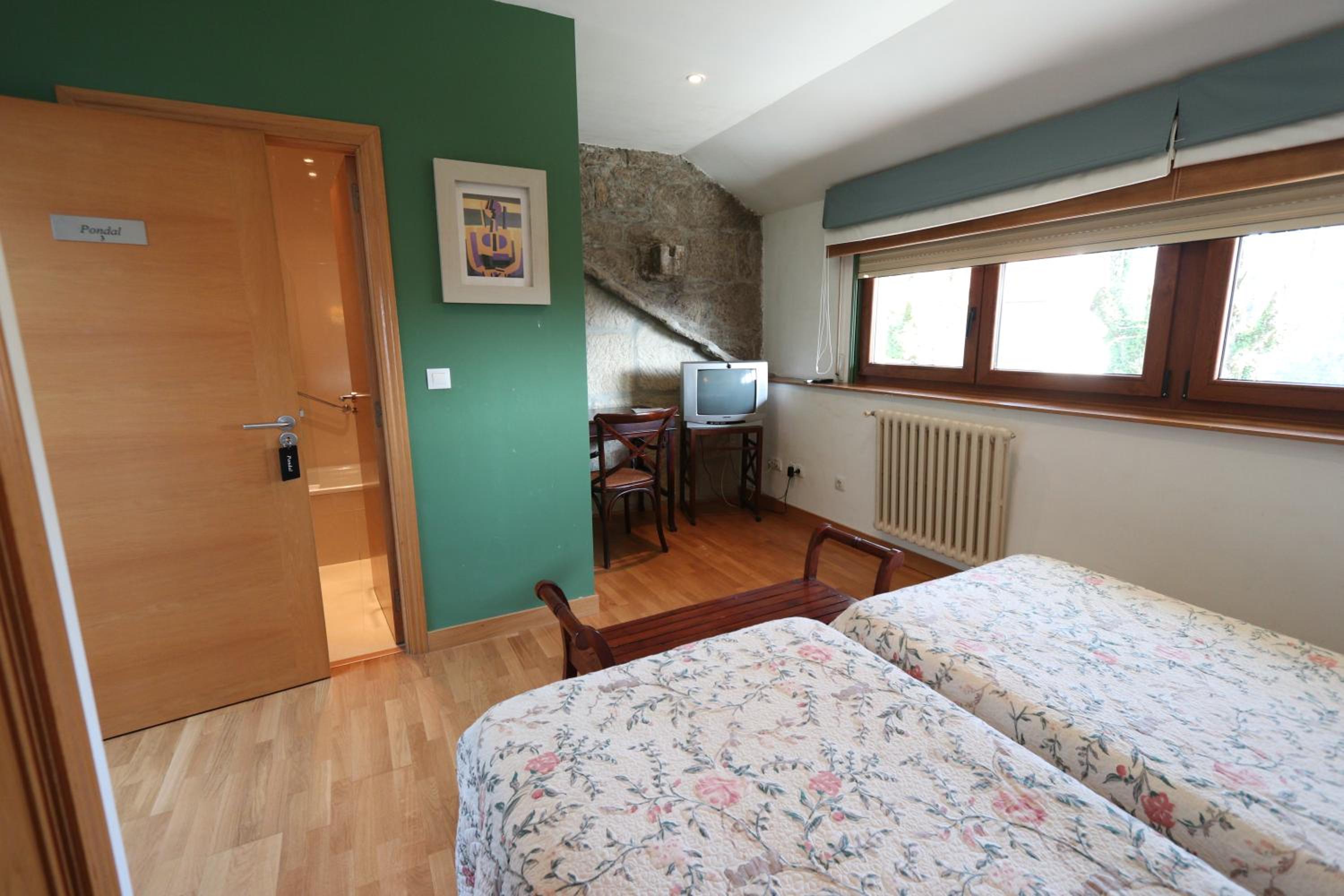 Double or Twin Room photo 2