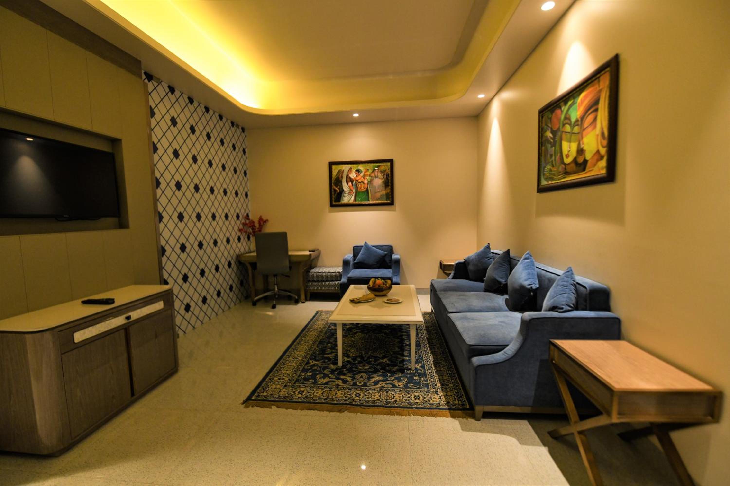 Suite - 15% off on session of Spa, 10% off on Food & Beverage services, 10% off on Access to Club