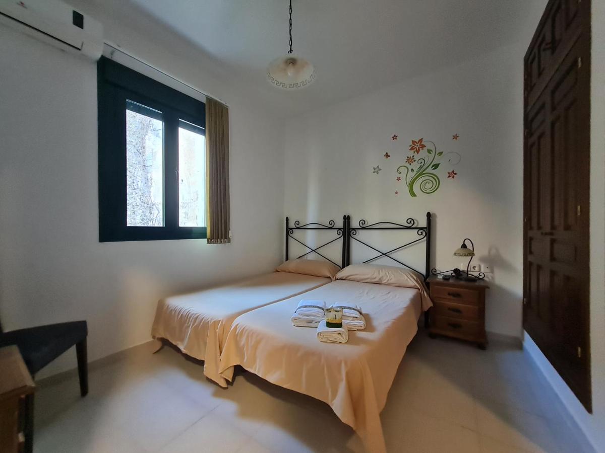 Twin Room with Mountain View photo 3