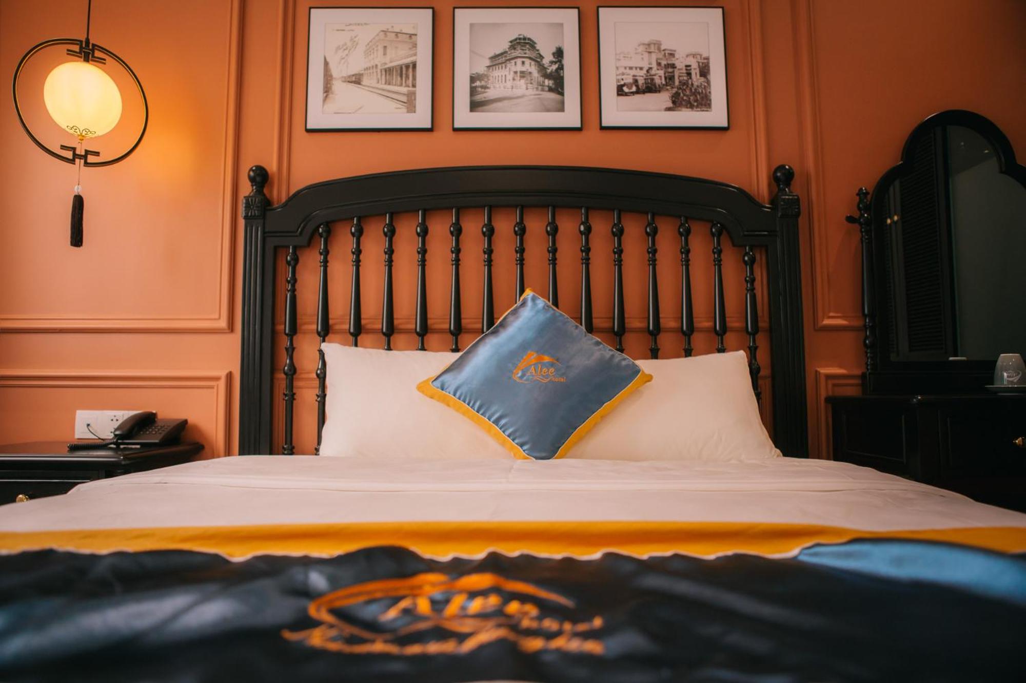 Deluxe Queen Room - Photo 2