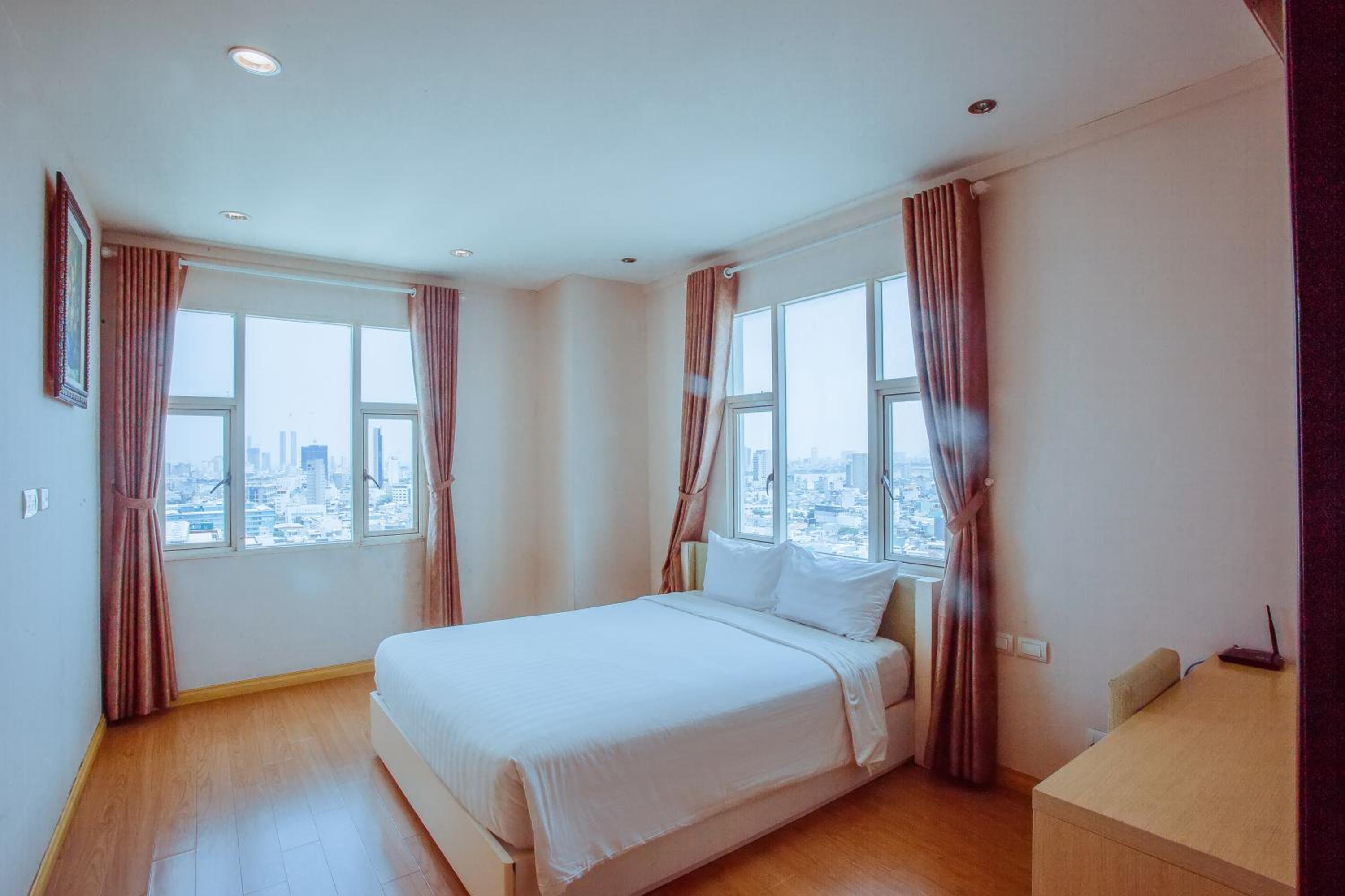 Two-Bedroom Apartment - Photo 10