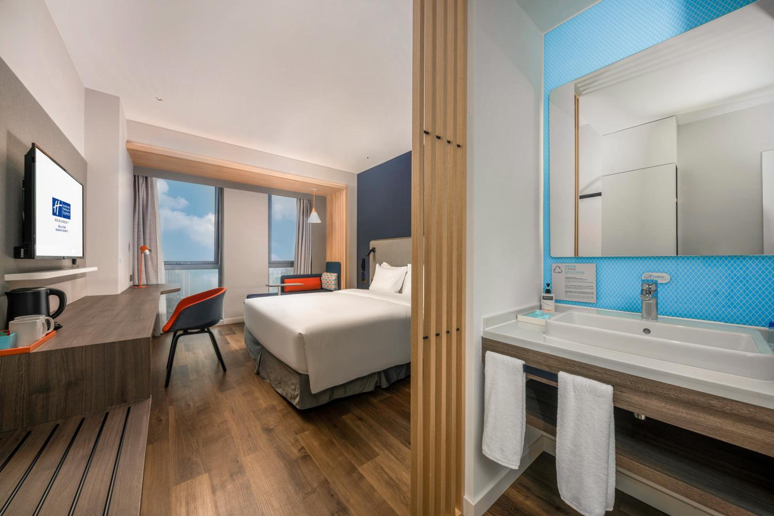 Standard King Room - Photo 1