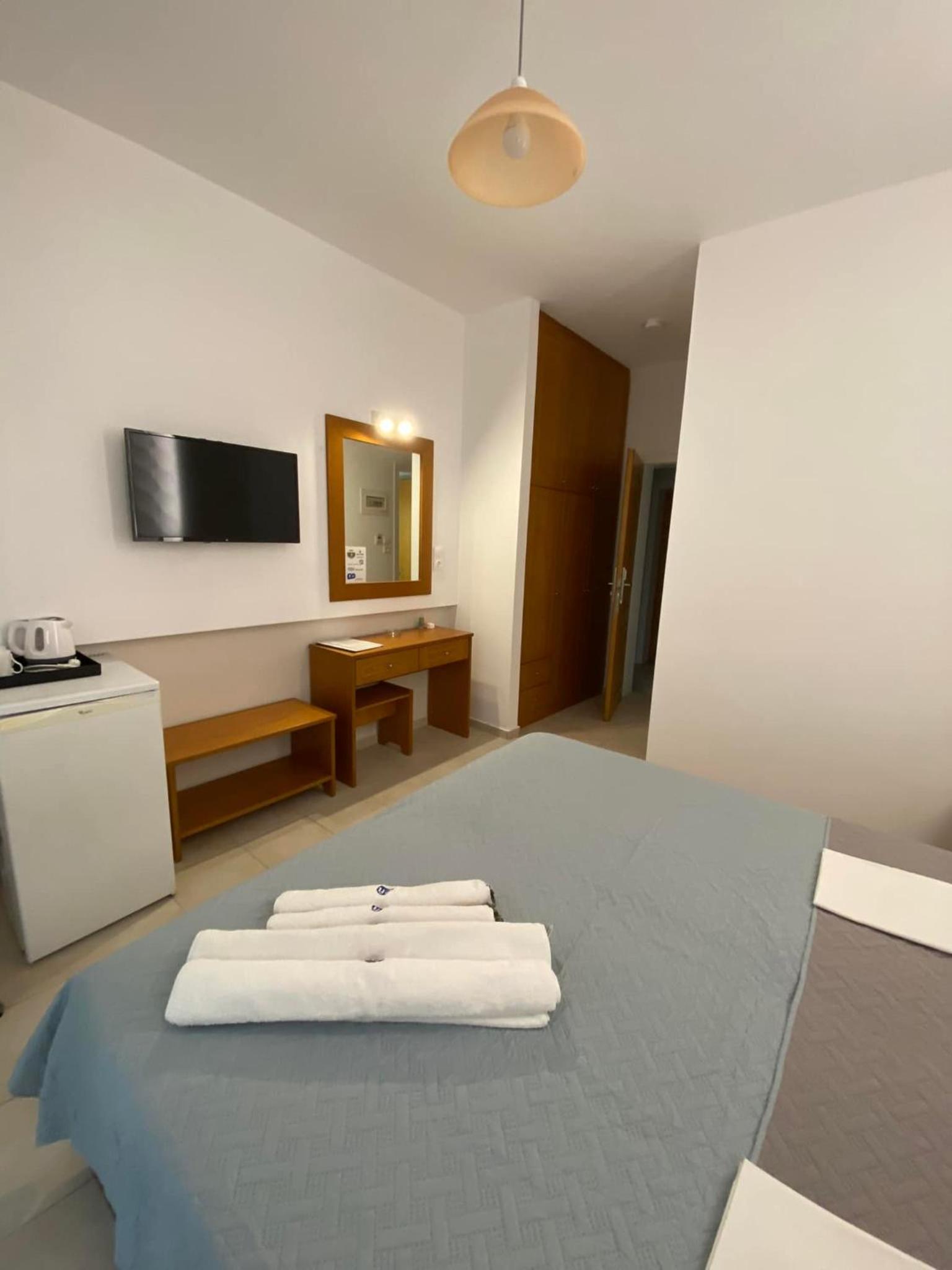 Deluxe Double Room - Photo 18