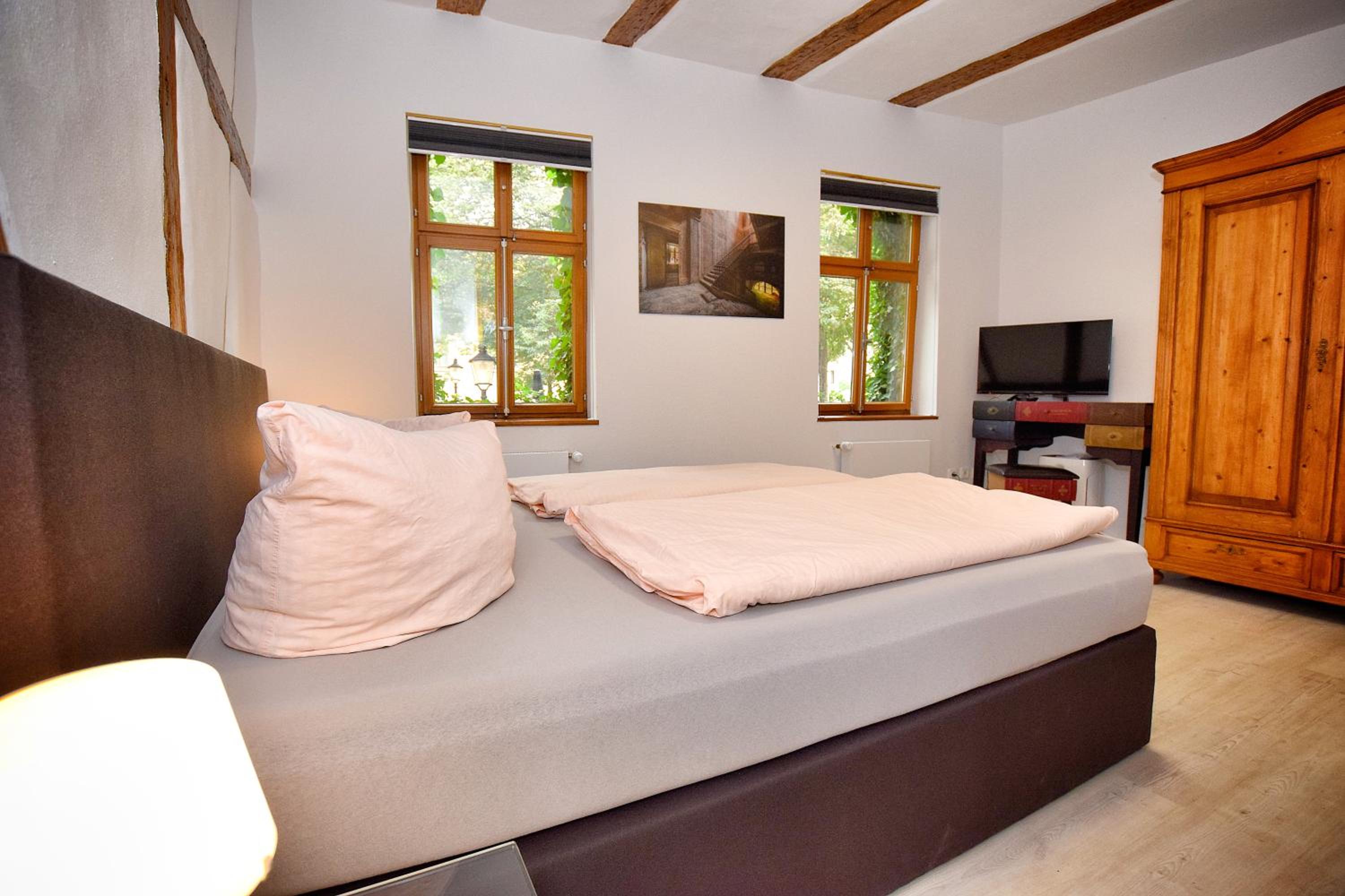 Standard Double Room - Photo 6