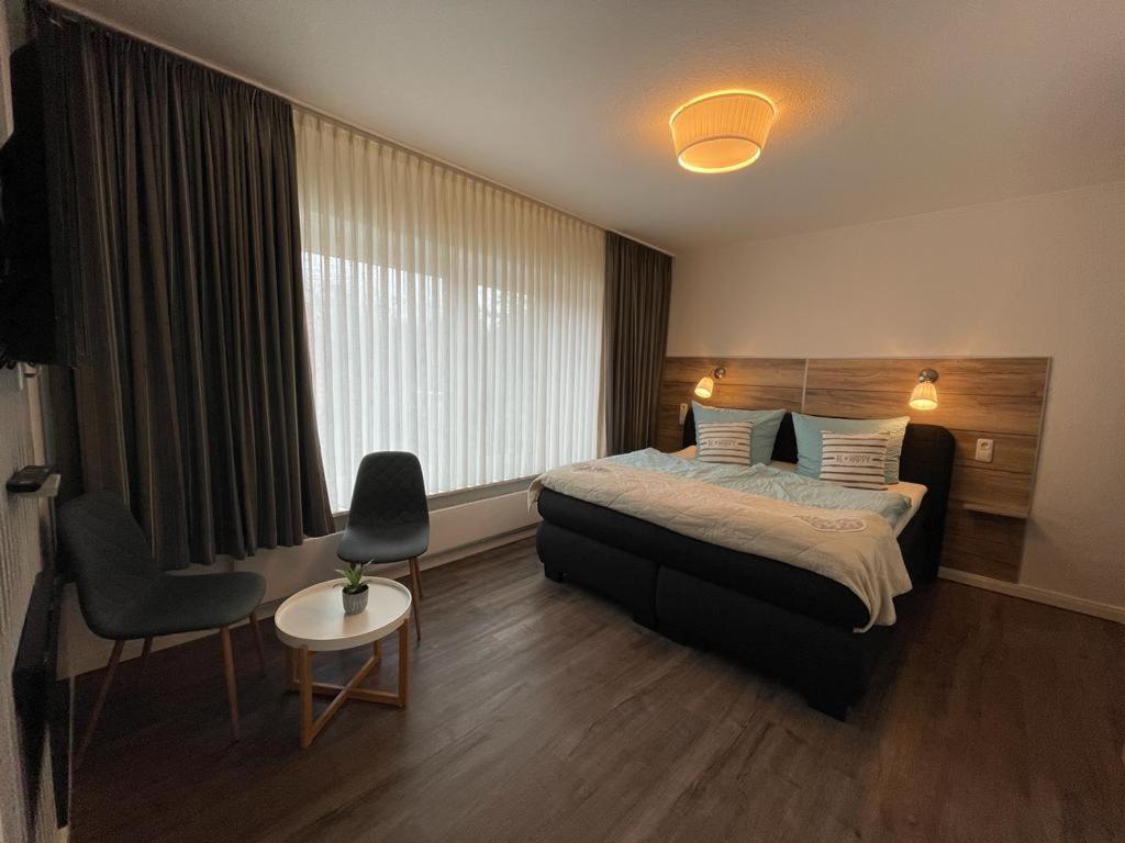 Double Room with Private Bathroom - Photo 1