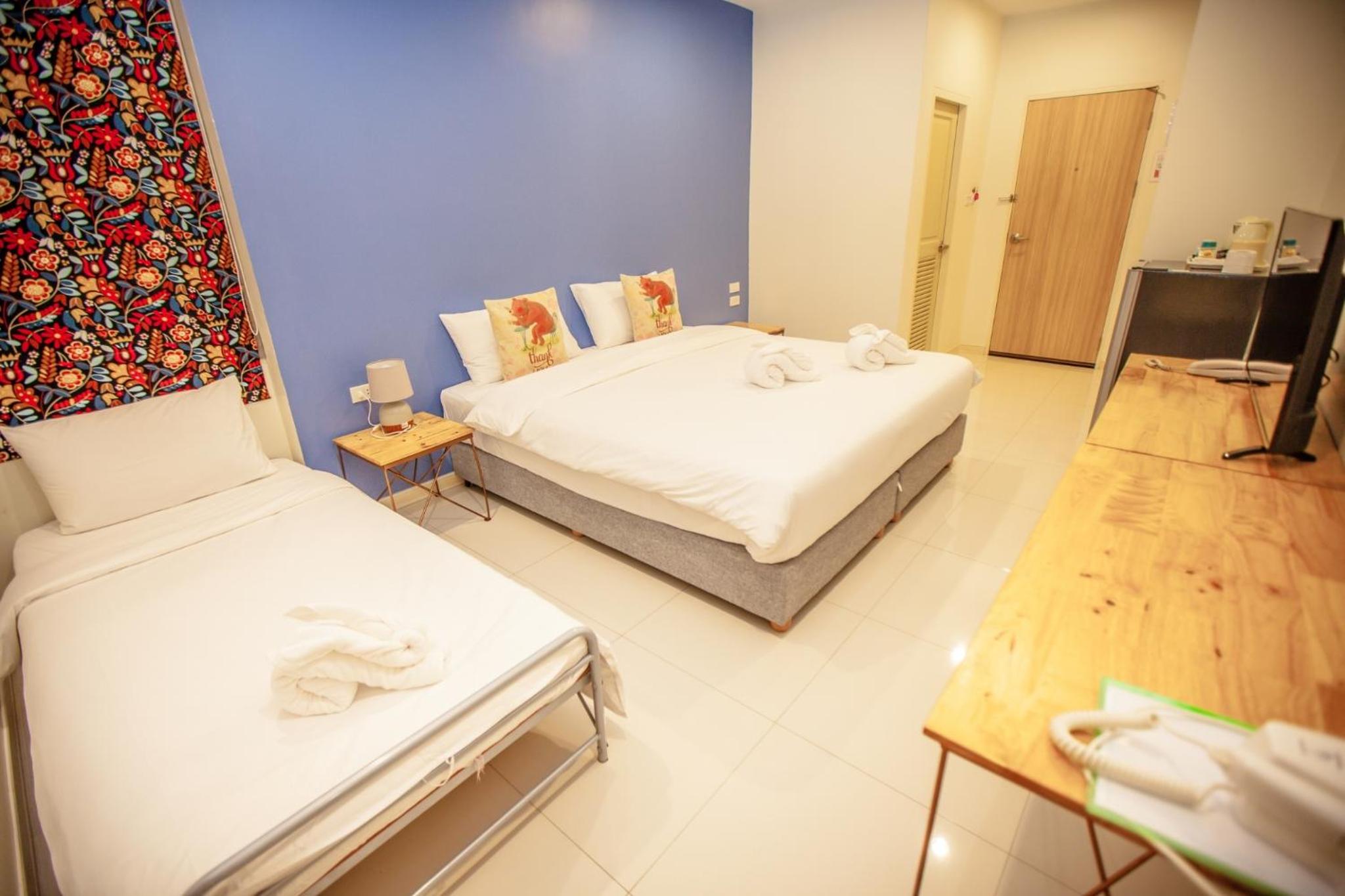 Superior Triple Room photo 3