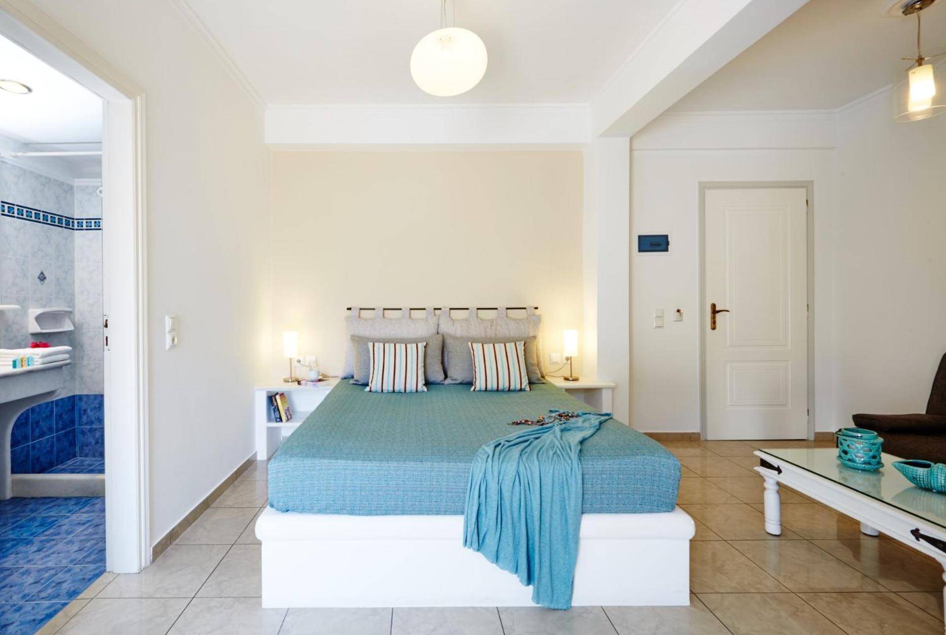 Deluxe Double Room with Outdoor Jetted Tub