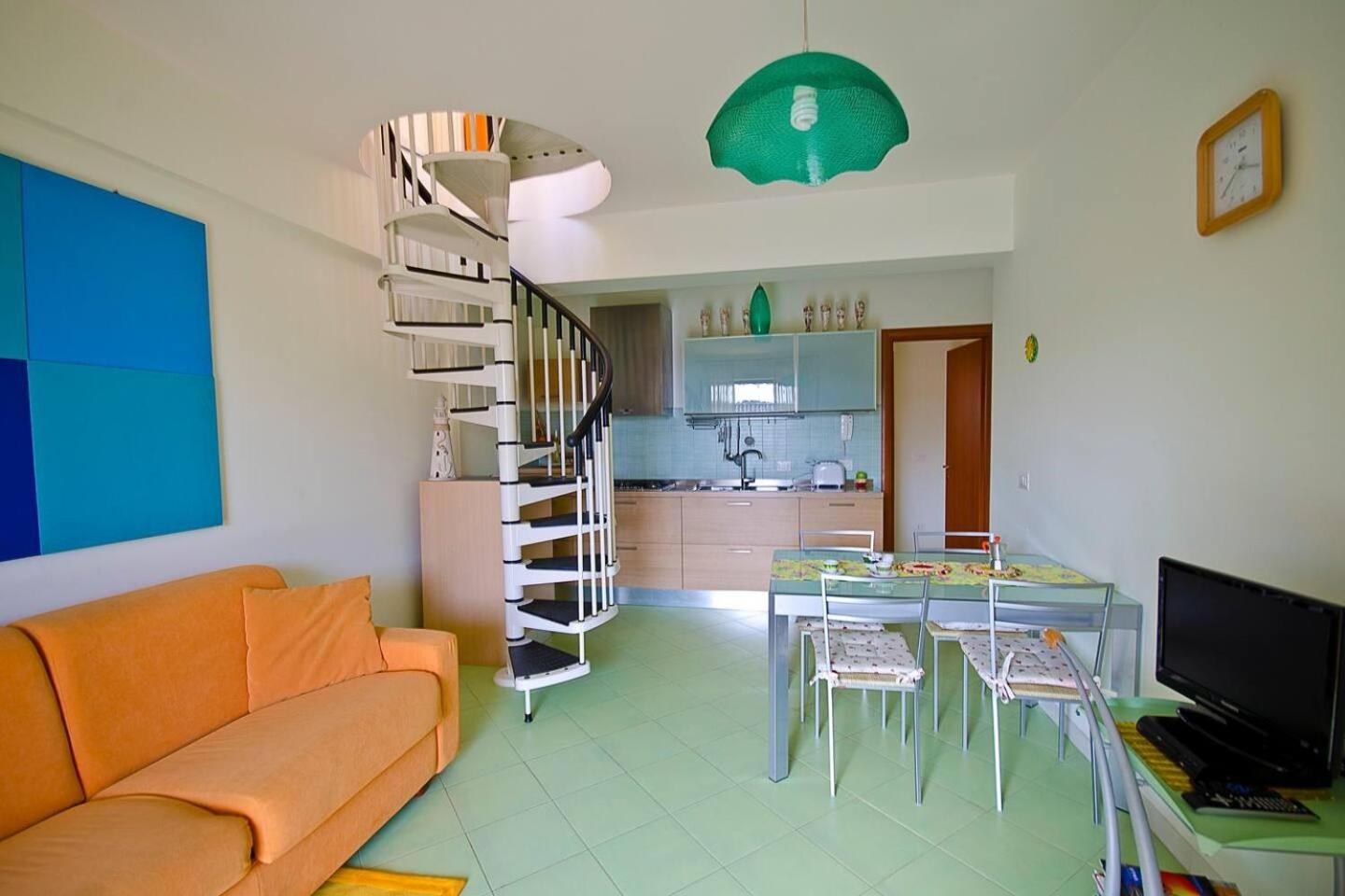 Apartment photo 1
