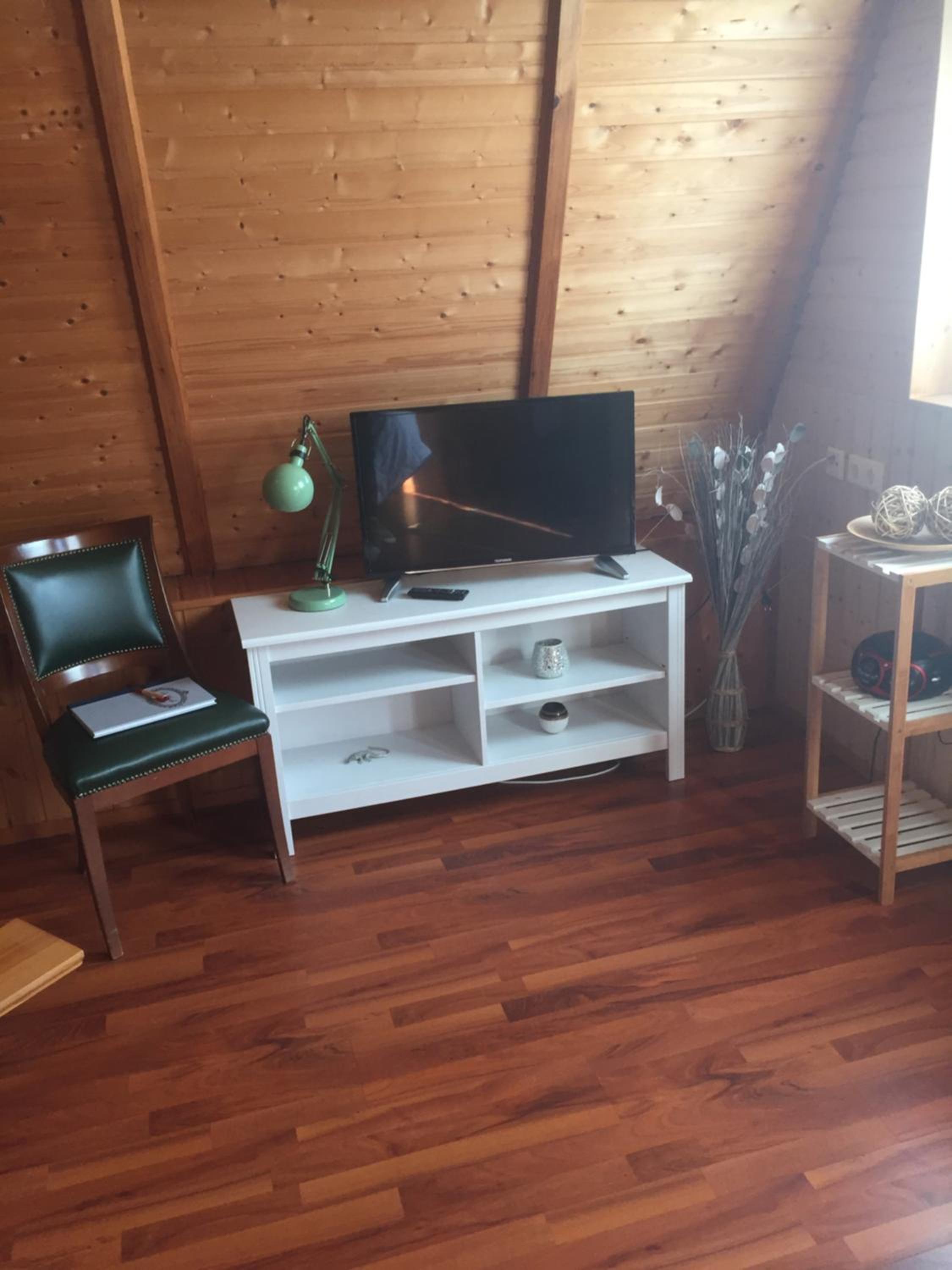 One-Bedroom House photo 1