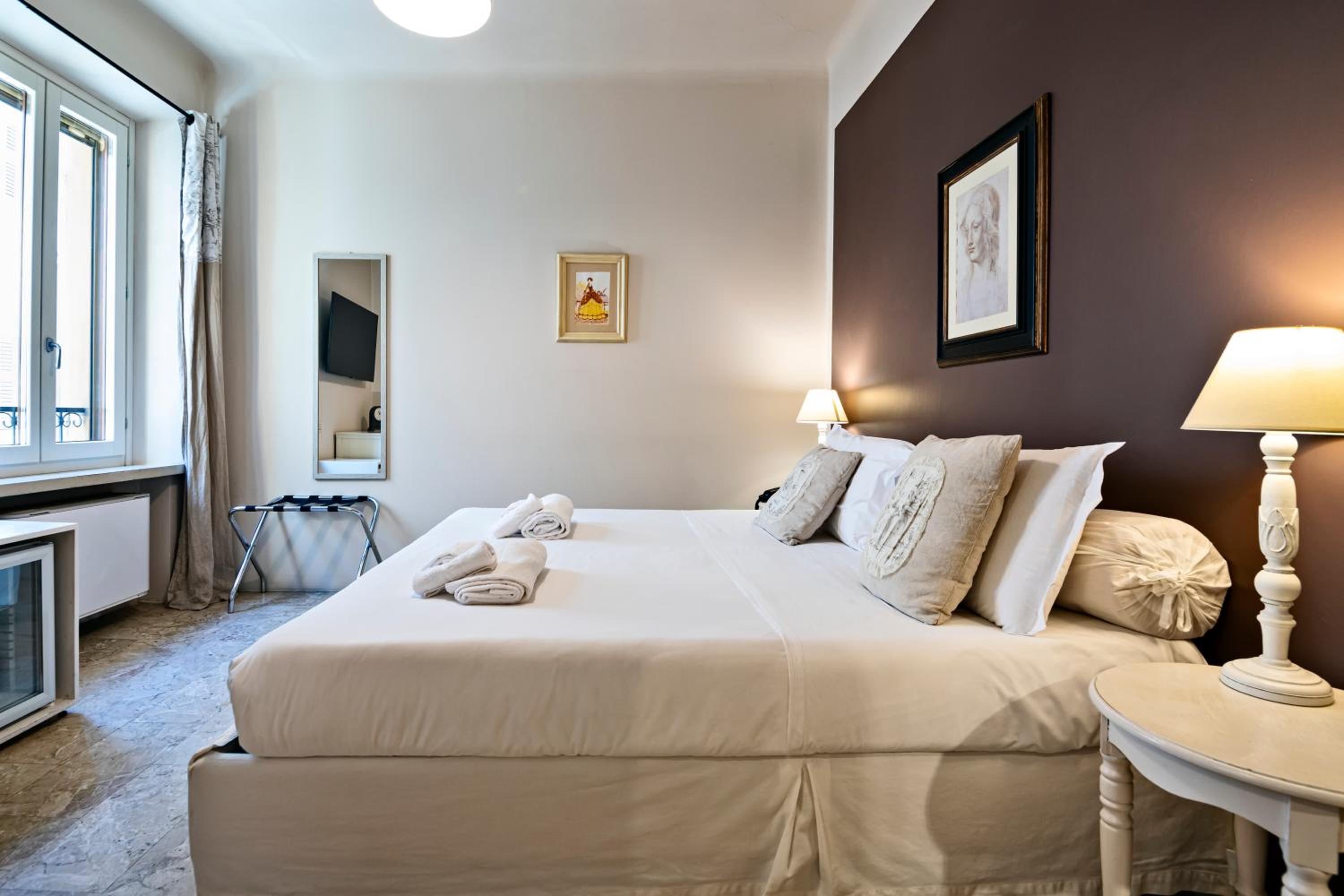 Double Room - Photo 1
