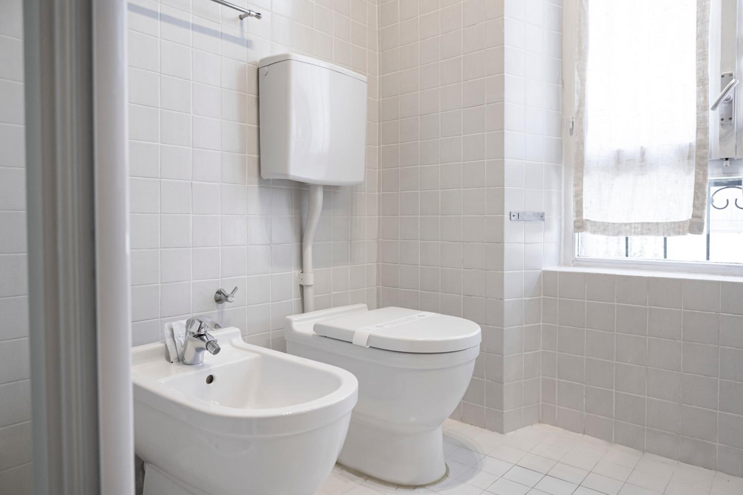 Double Room - Photo 14