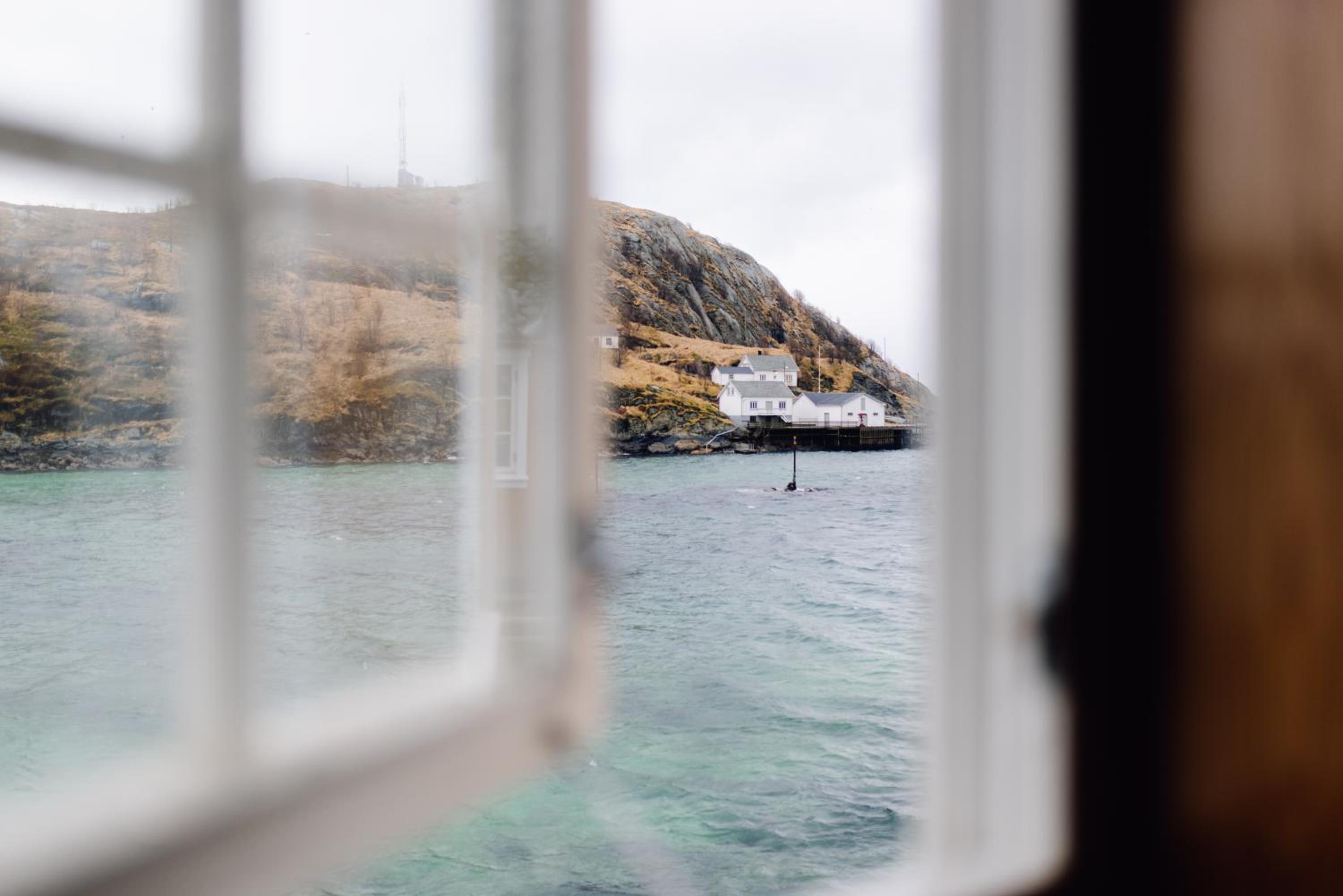 Traditional Cabin With Sea View