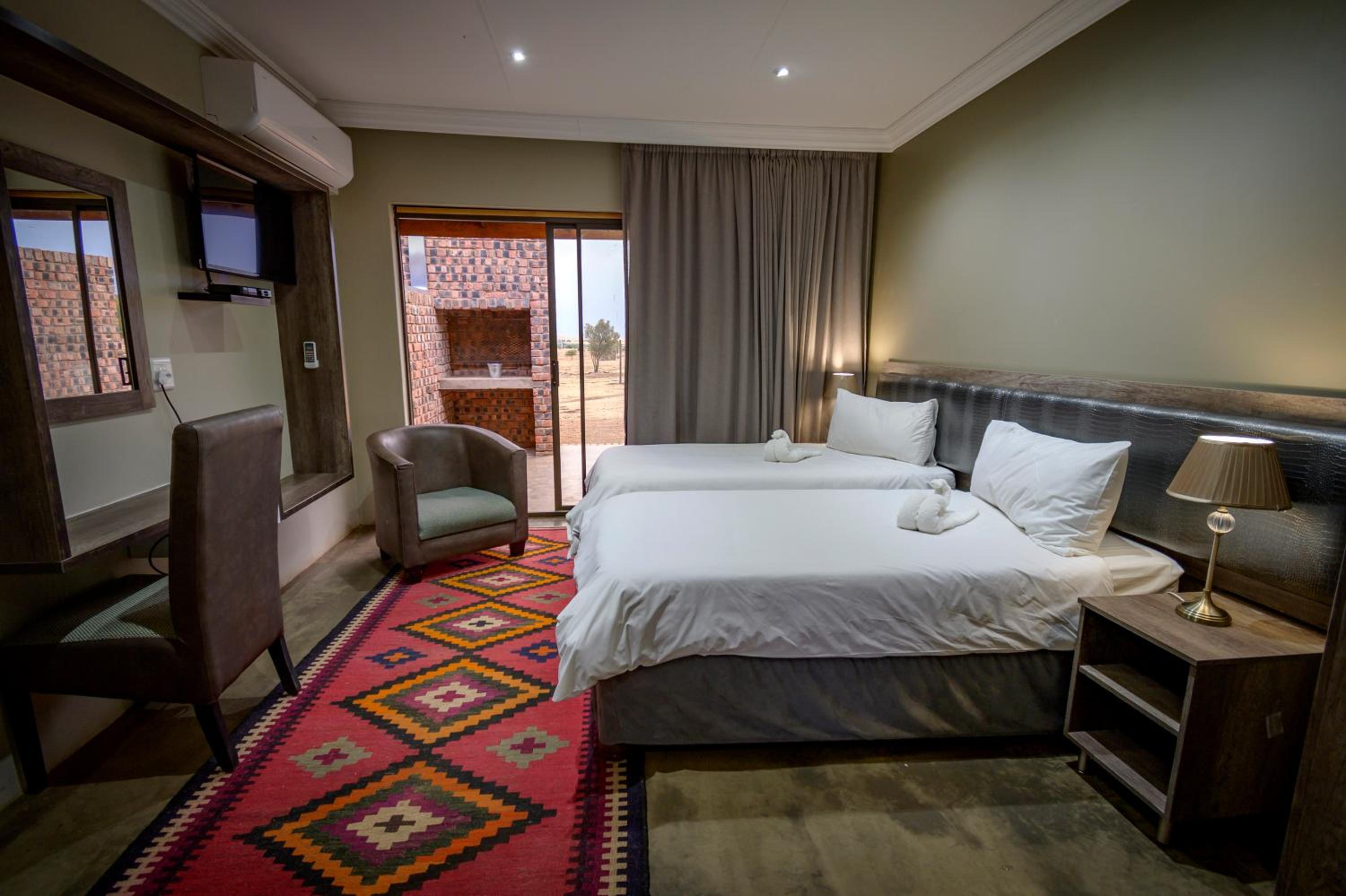 Standard Twin Room photo 2