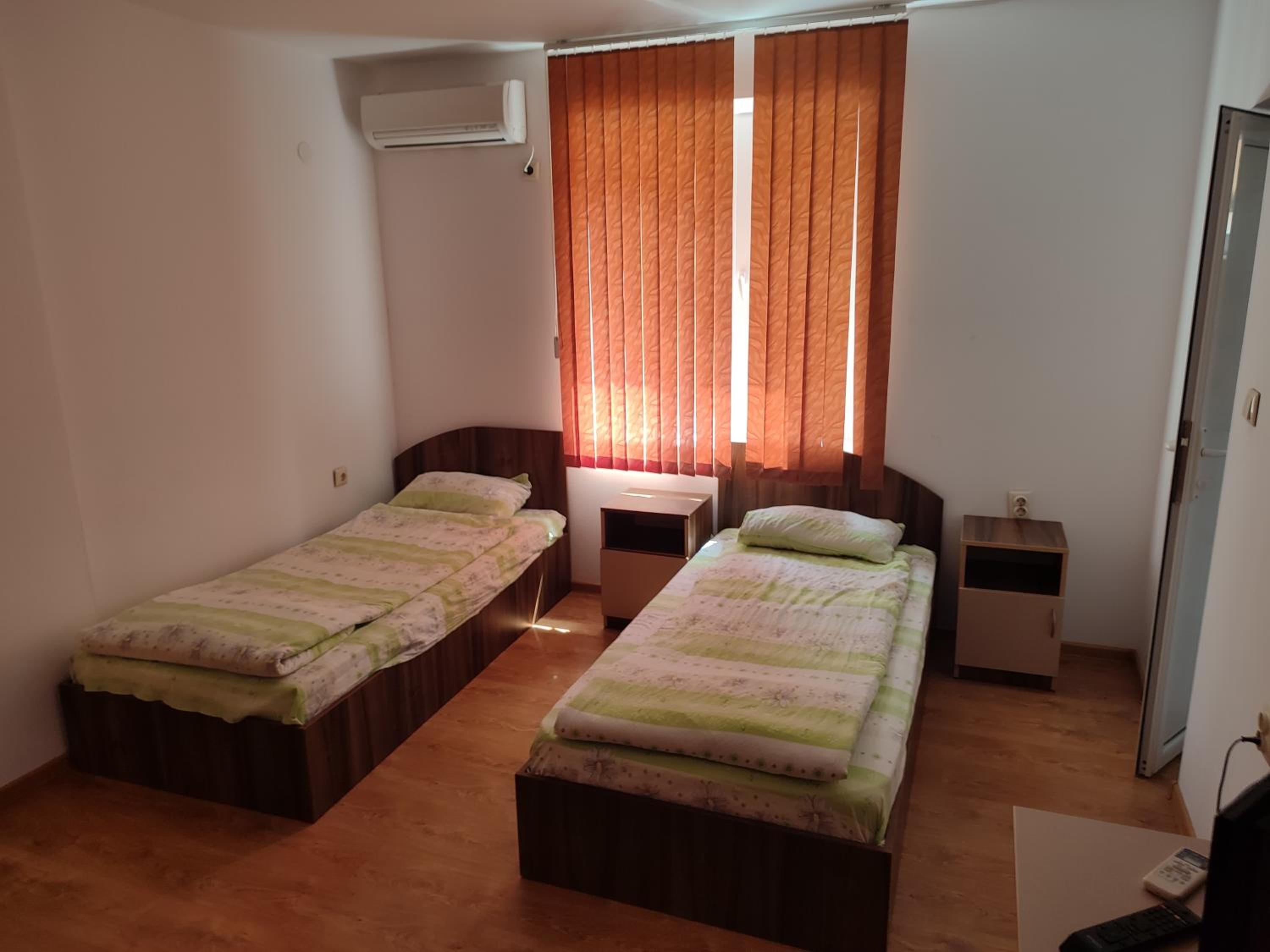 Double Room - Photo 6