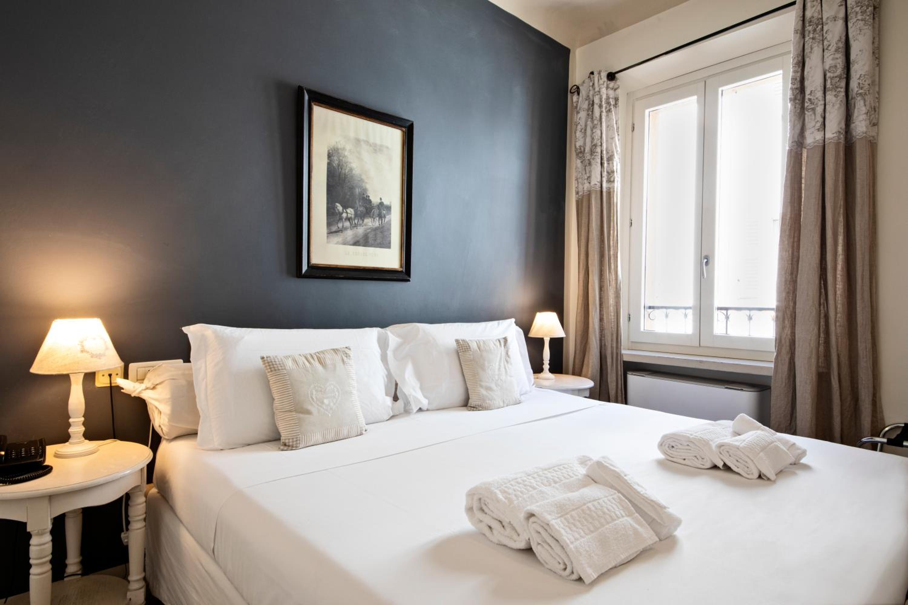 Superior Double or Twin Room - Photo 5