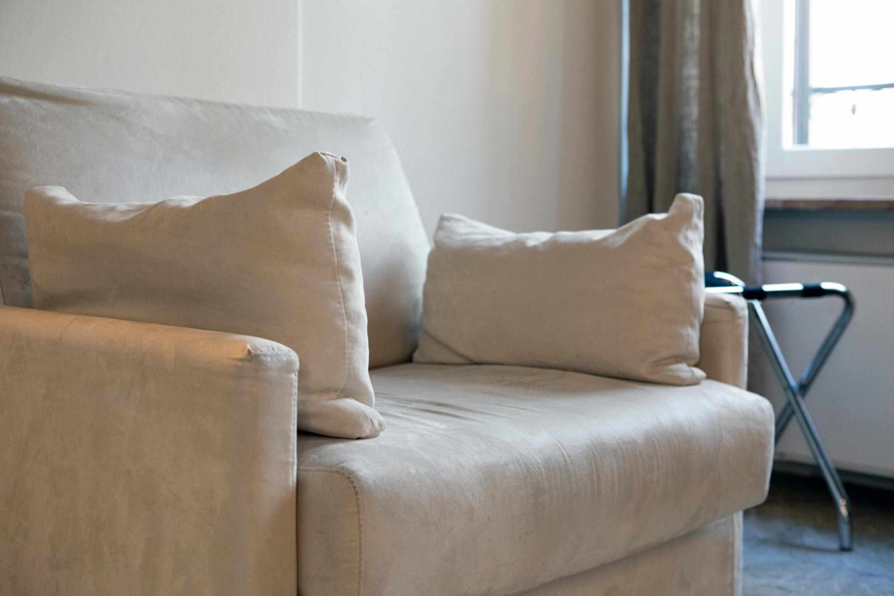 Suite - Photo 16