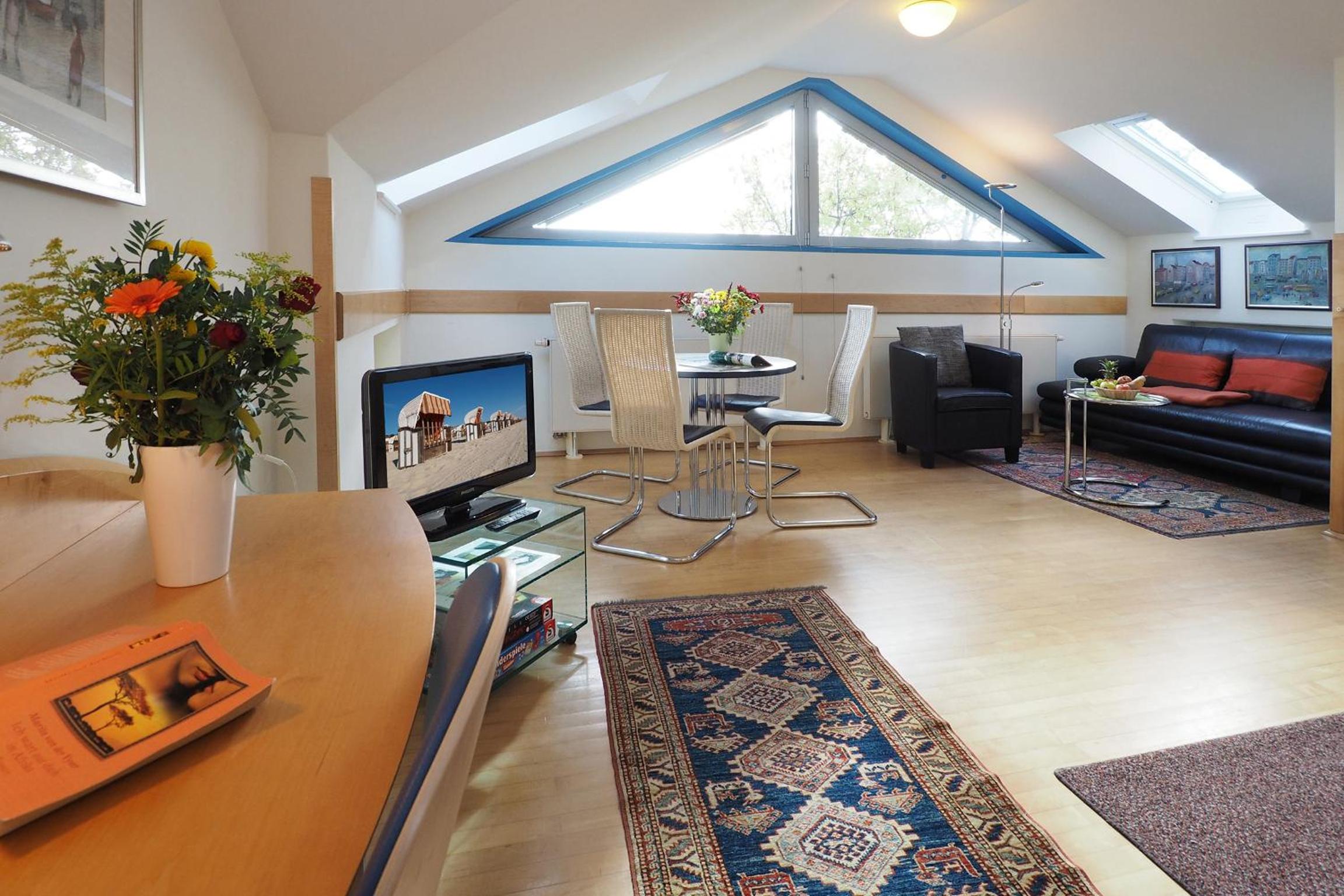 Two-Bedroom Apartment - Annex photo 1