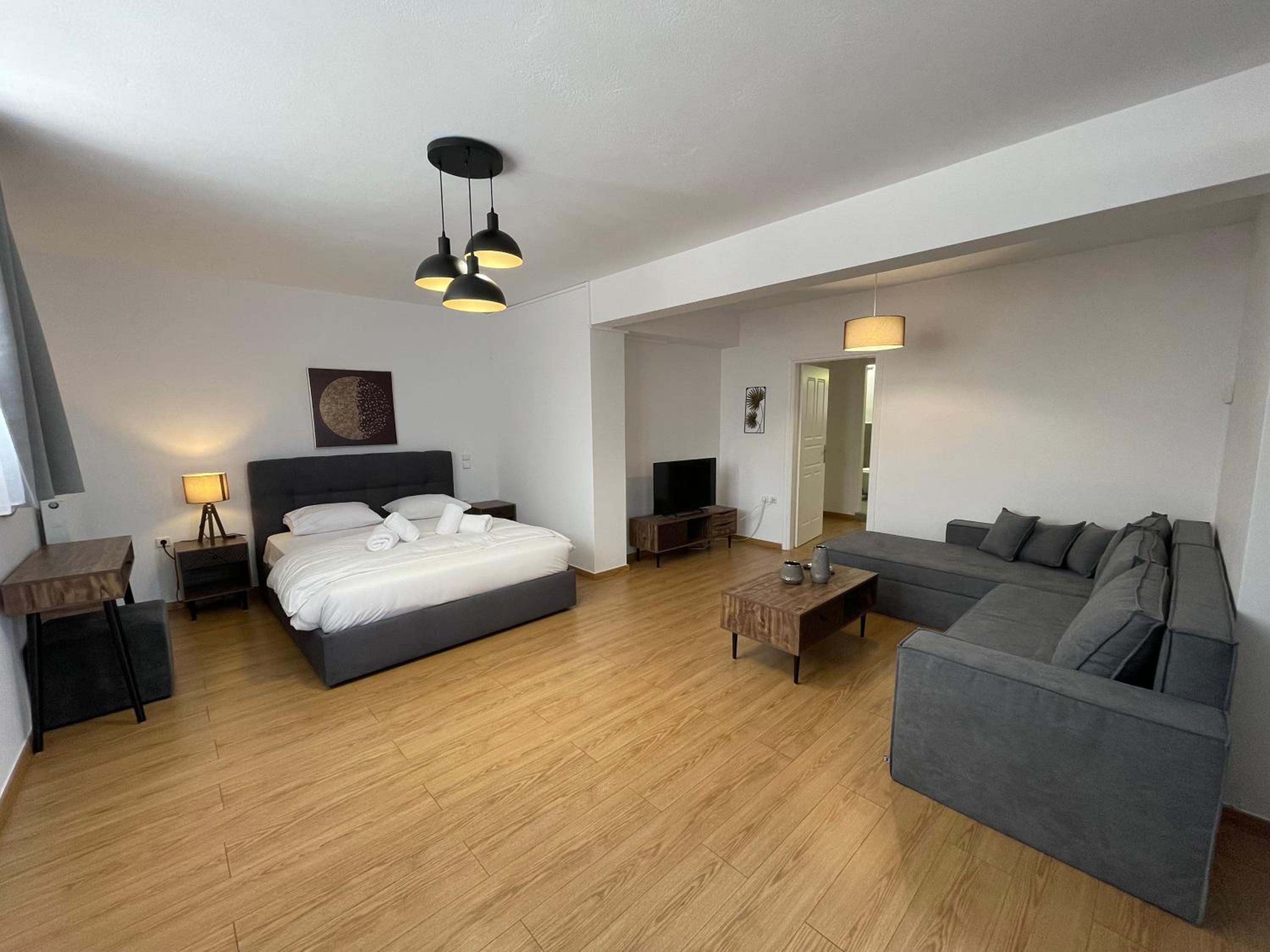 One-Bedroom Apartment