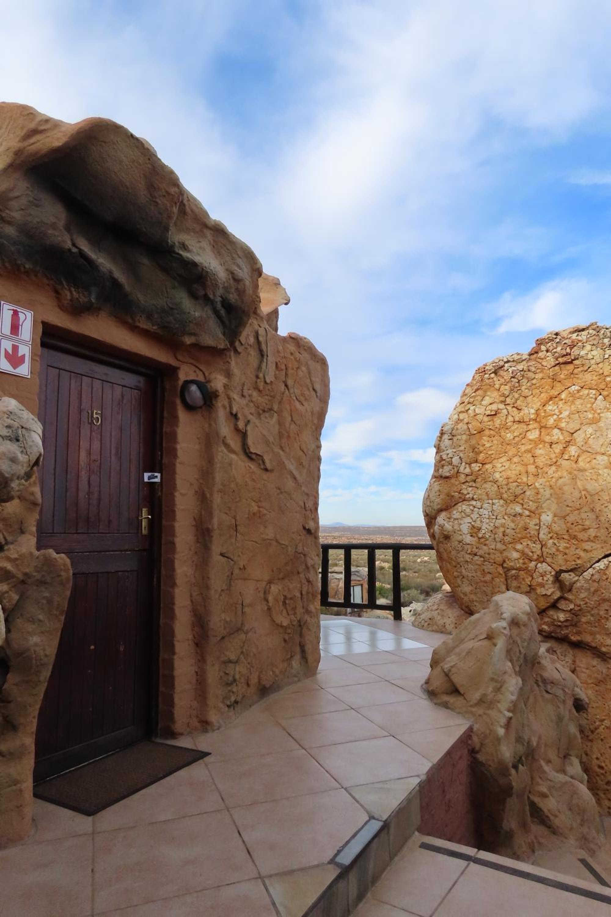 Honeymoon Cave - Photo 4