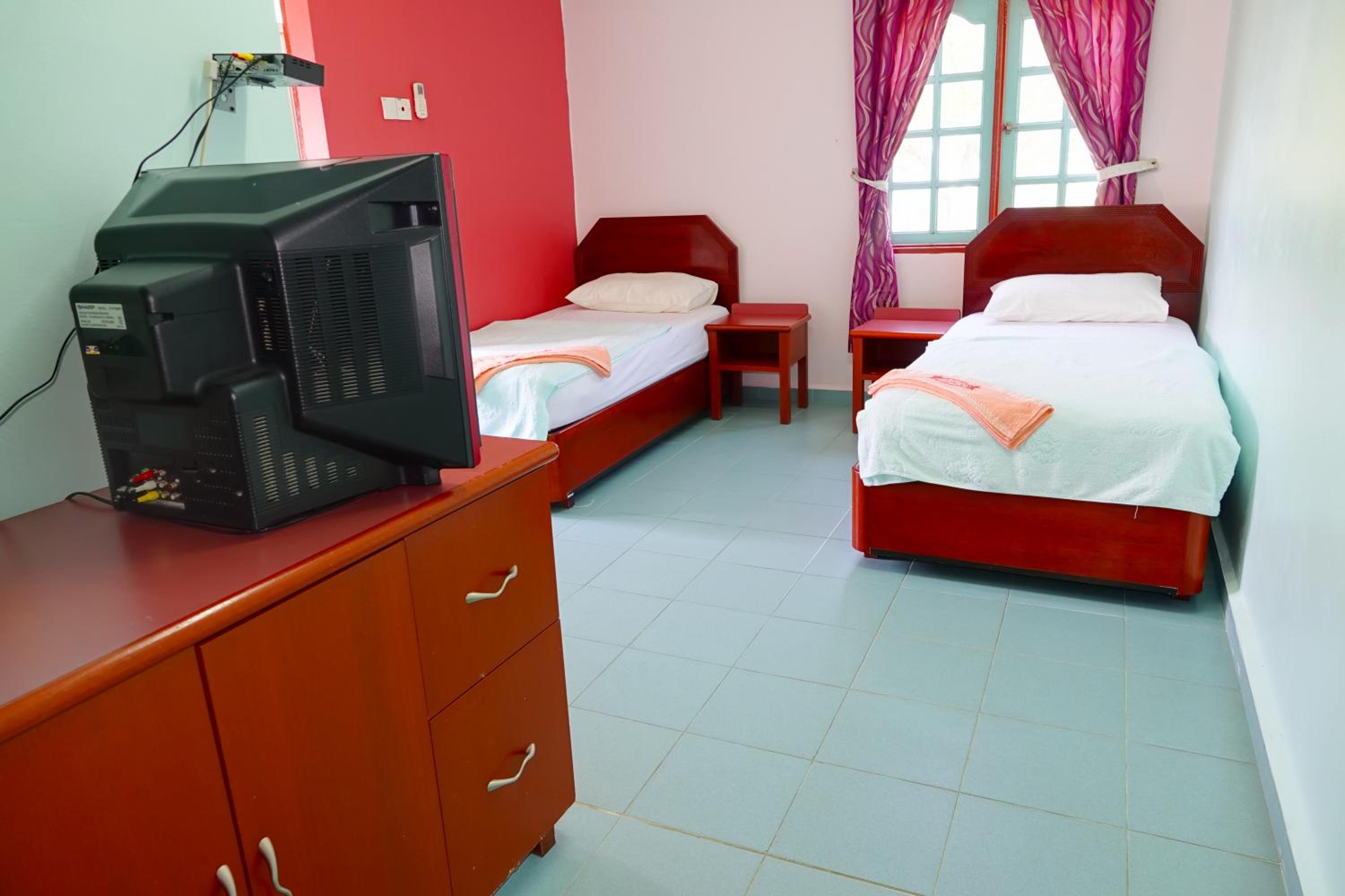 Standard Twin Room photo 3