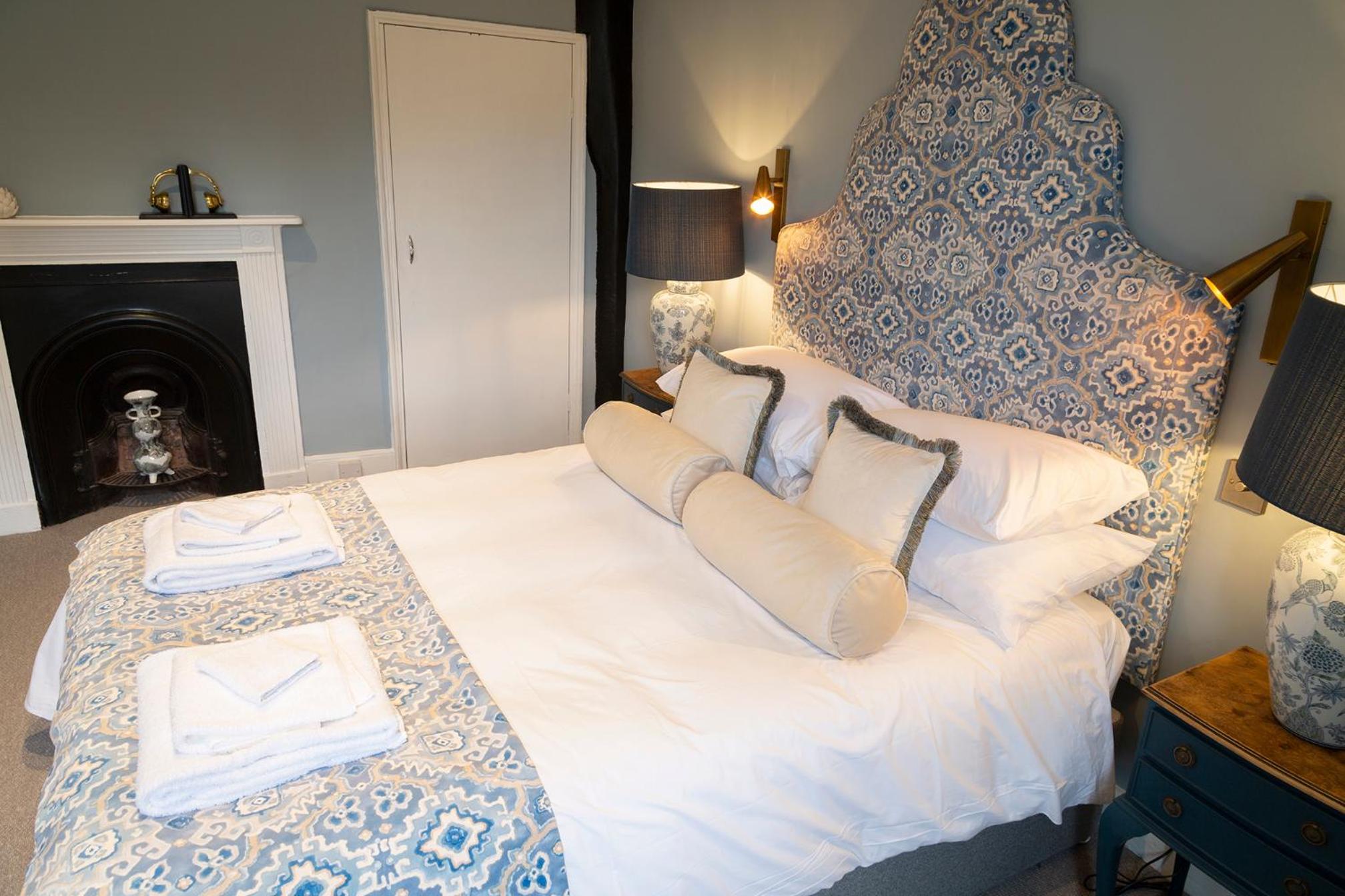Standard King Room photo 2