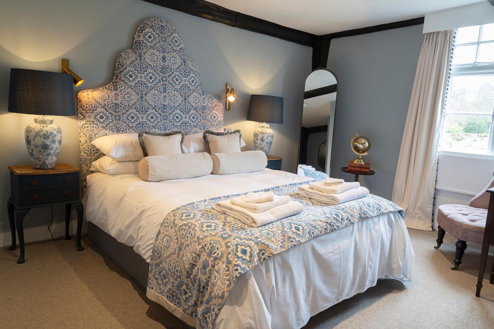 Standard King Room photo 1