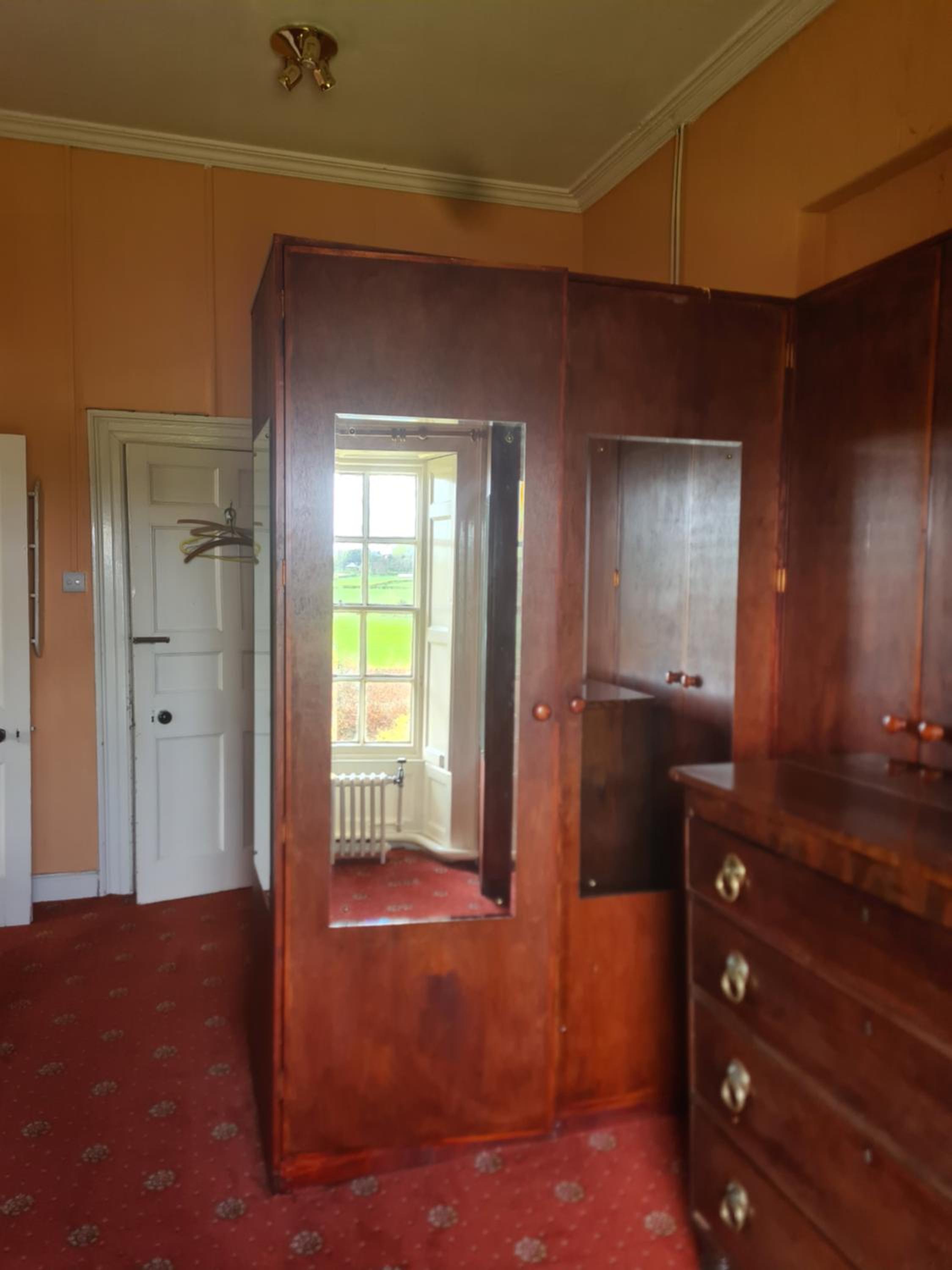 Deluxe King Room photo 2