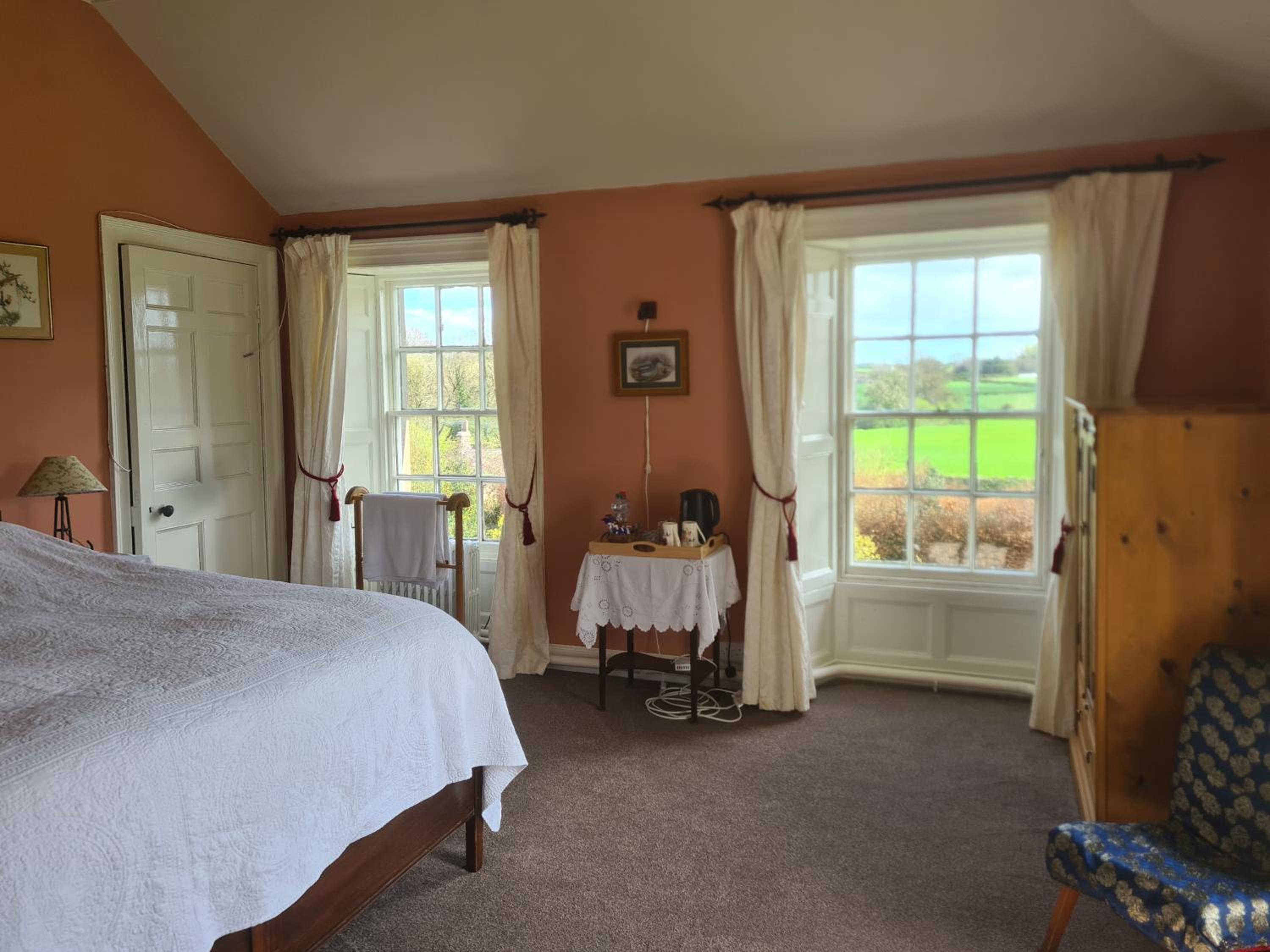 Deluxe King Room photo 3