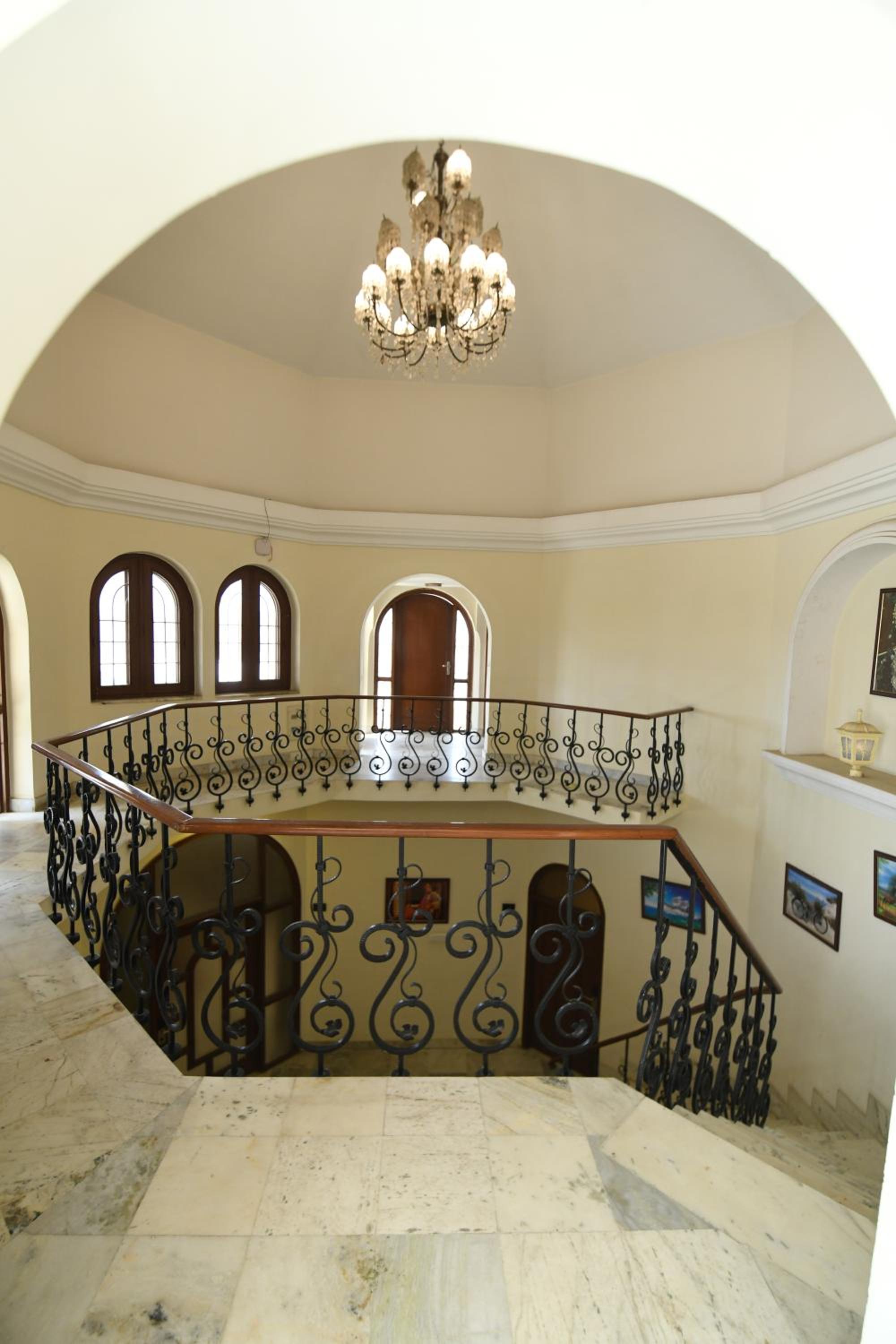 Family Room - 15% off on session of Spa, 10% off on Food & Beverage services, 10% off on Access to Club