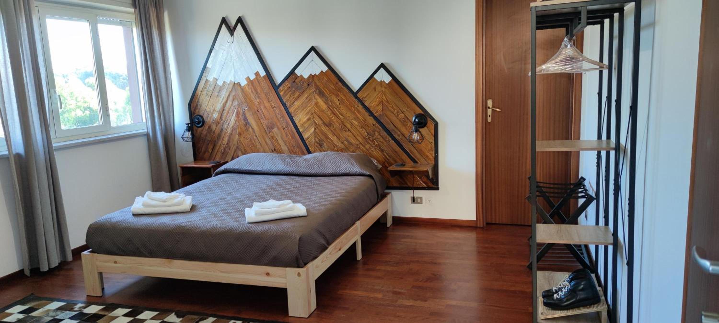 Three-Bedroom House photo 2
