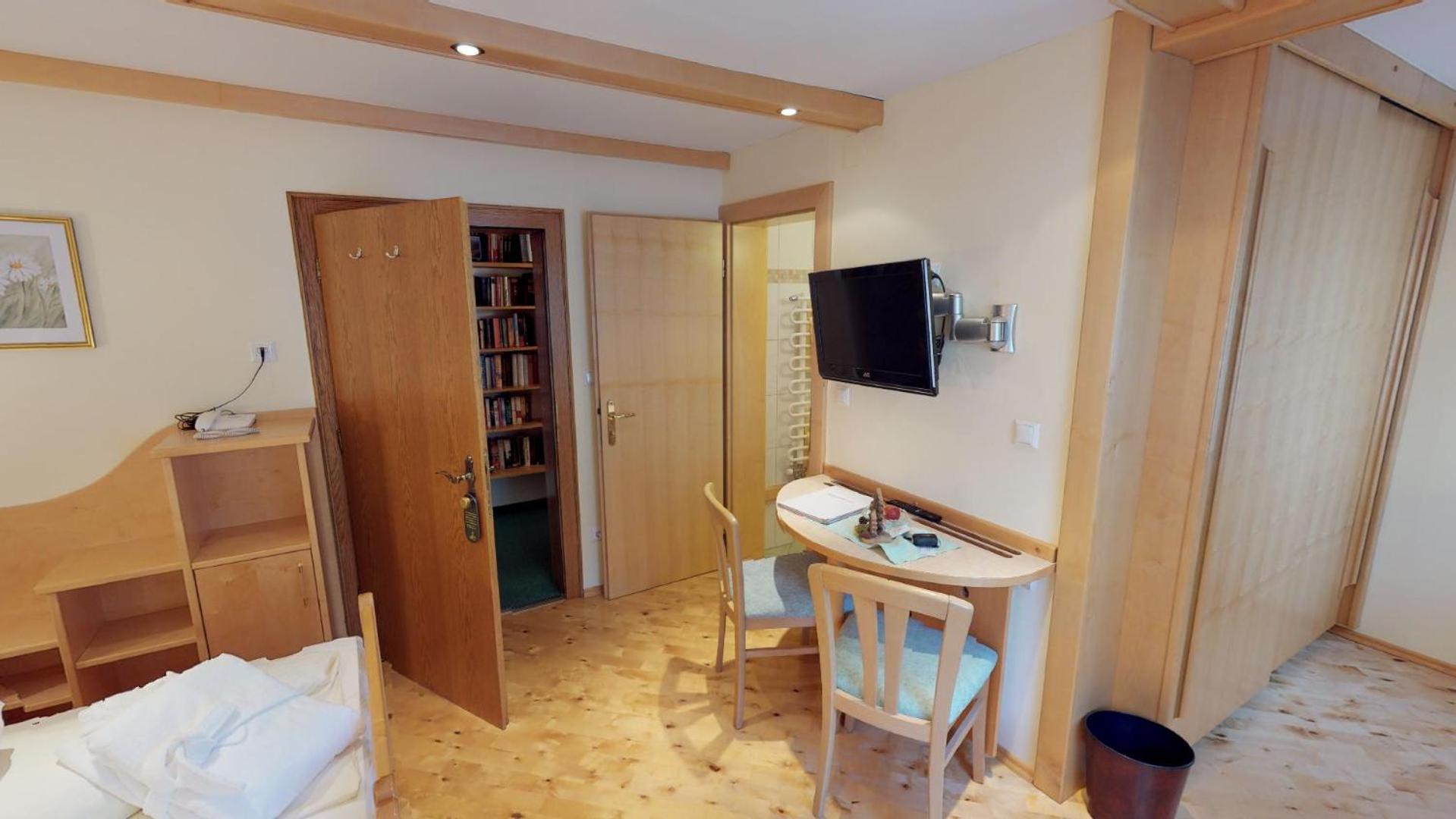 Double Room photo 2