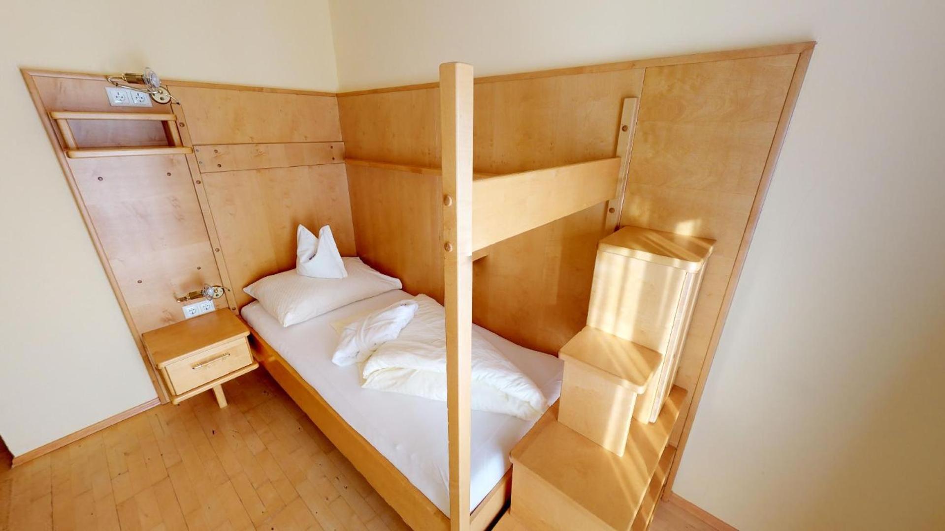 Single Room with Balcony photo 3