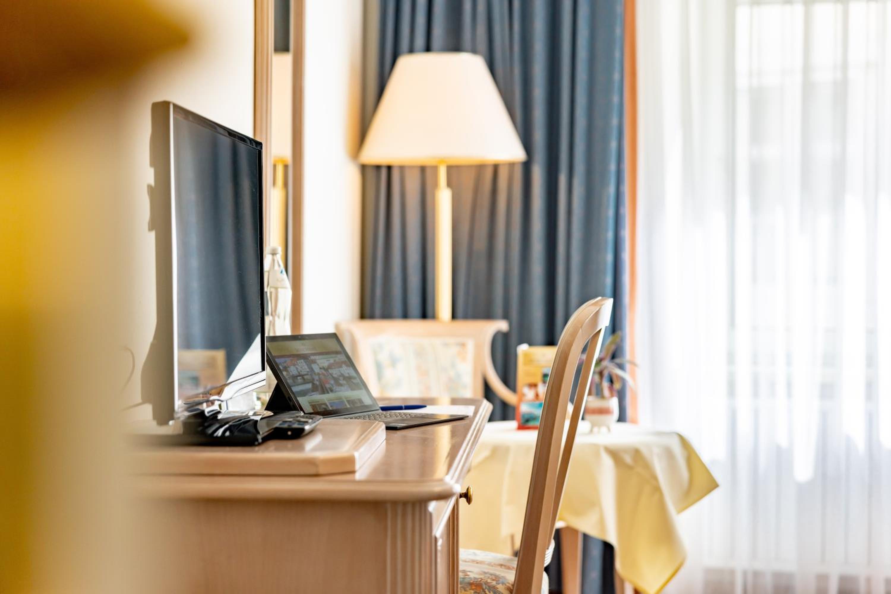 Business Single Room