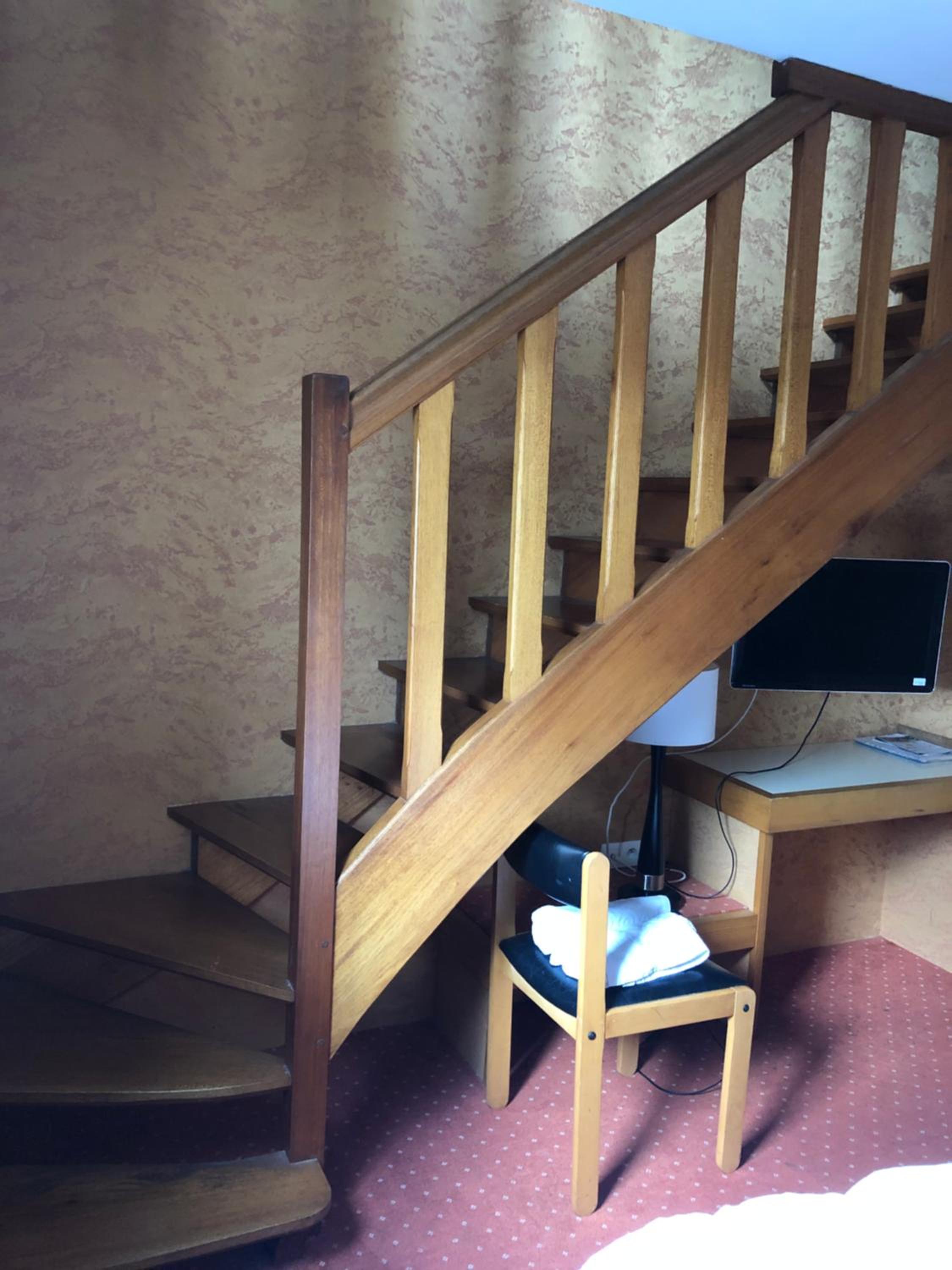 Family Room - Photo 4
